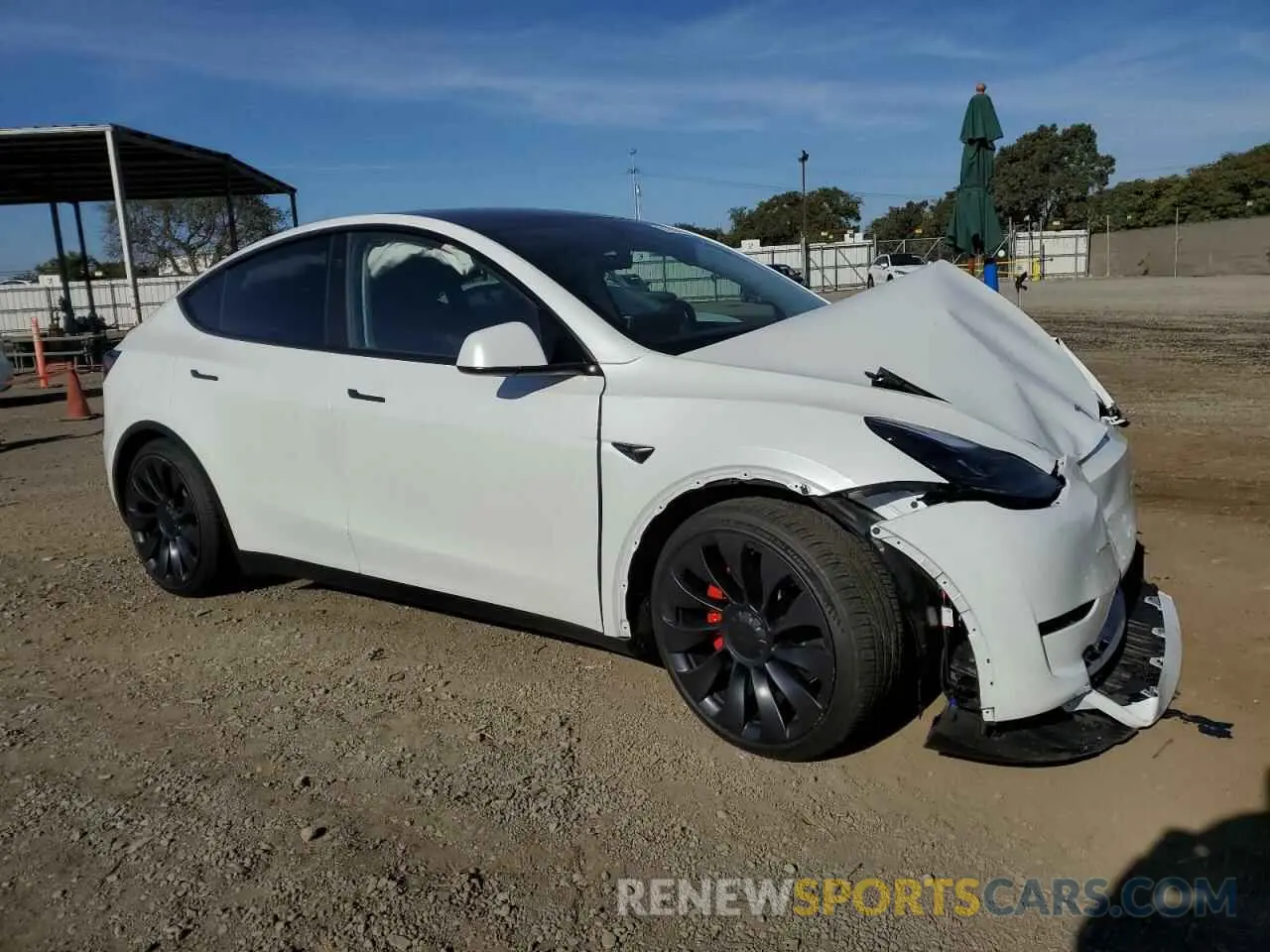 4 fotografías del automóvil dañado 7SAYGDEF1RF053746 TESLA MODEL Y 2024