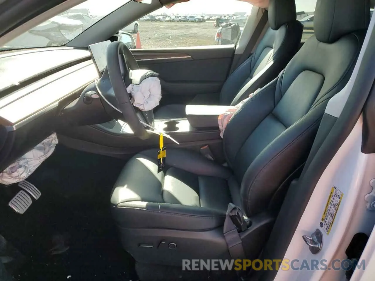 7 fotografías del automóvil dañado 7SAYGDEF1RF053746 TESLA MODEL Y 2024