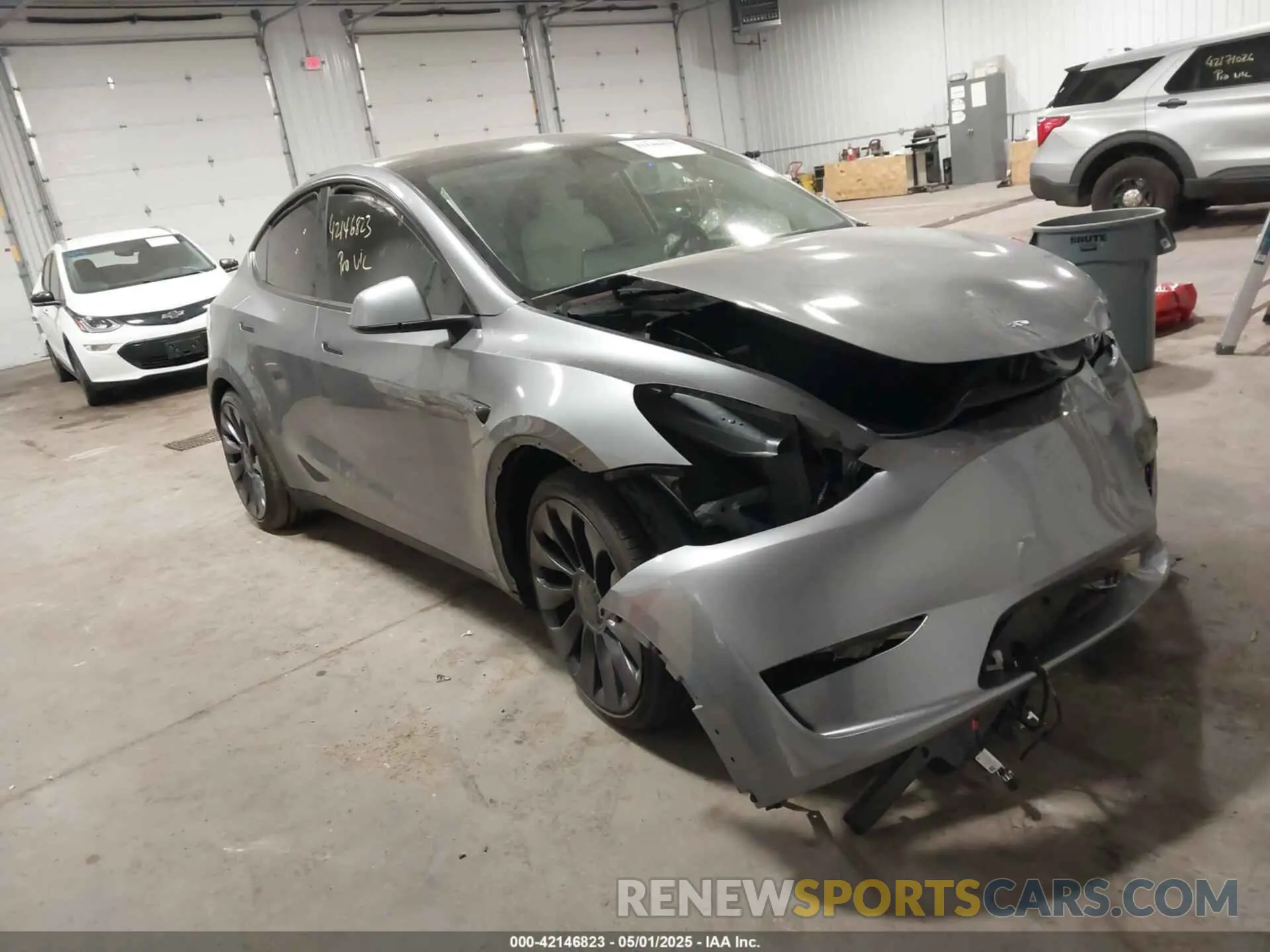 1 fotografías del automóvil dañado 7SAYGDEF1RF153247 TESLA MODEL Y 2024