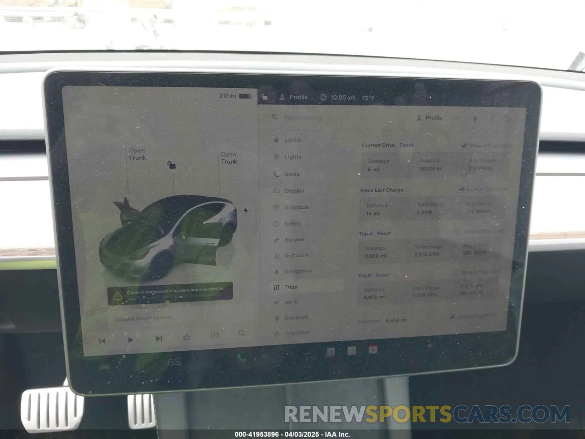17 fotografías del automóvil dañado 7SAYGDEF2RA322351 TESLA MODEL Y 2024
