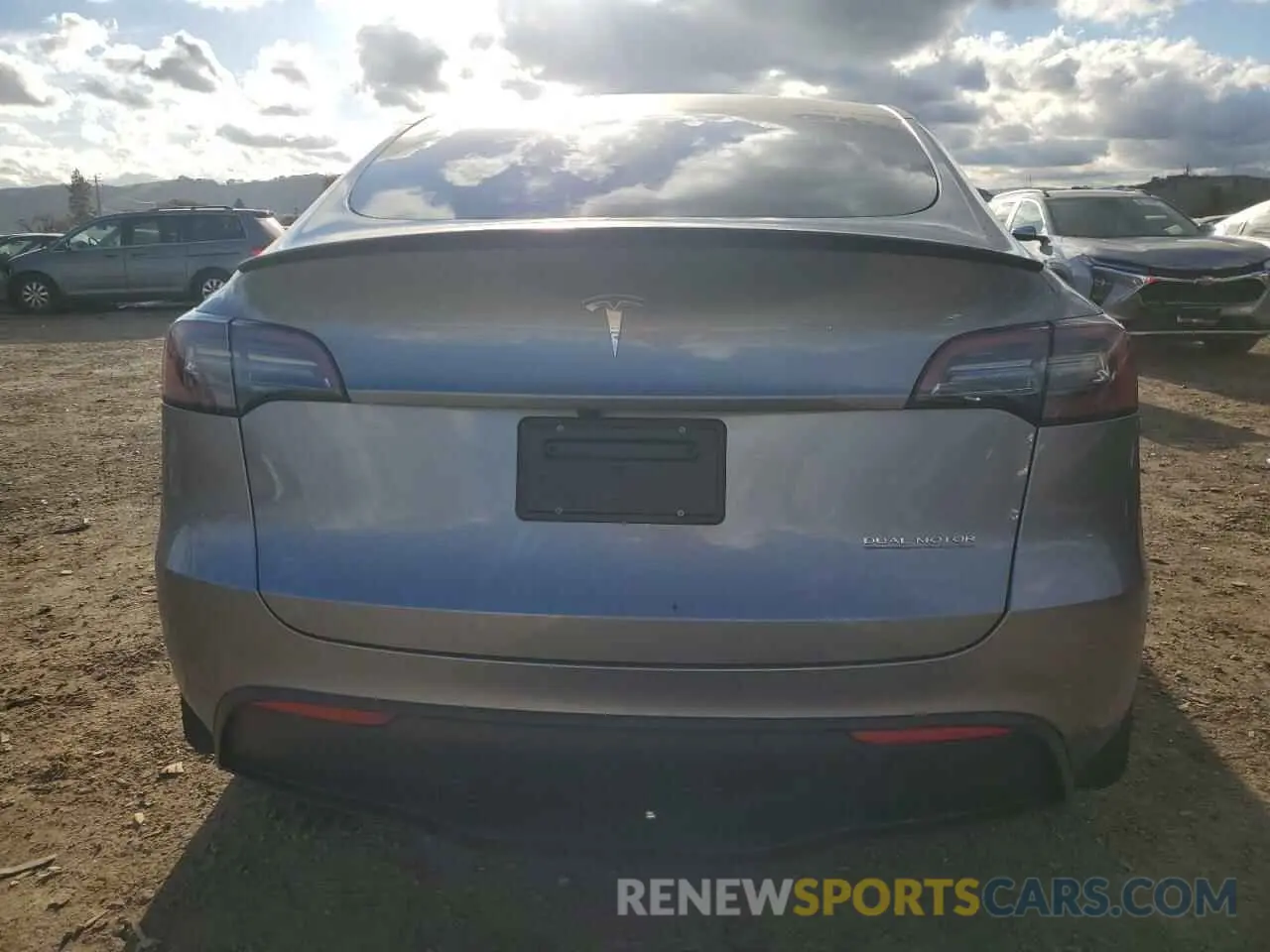 6 fotografías del automóvil dañado 7SAYGDEF2RF113873 TESLA MODEL Y 2024
