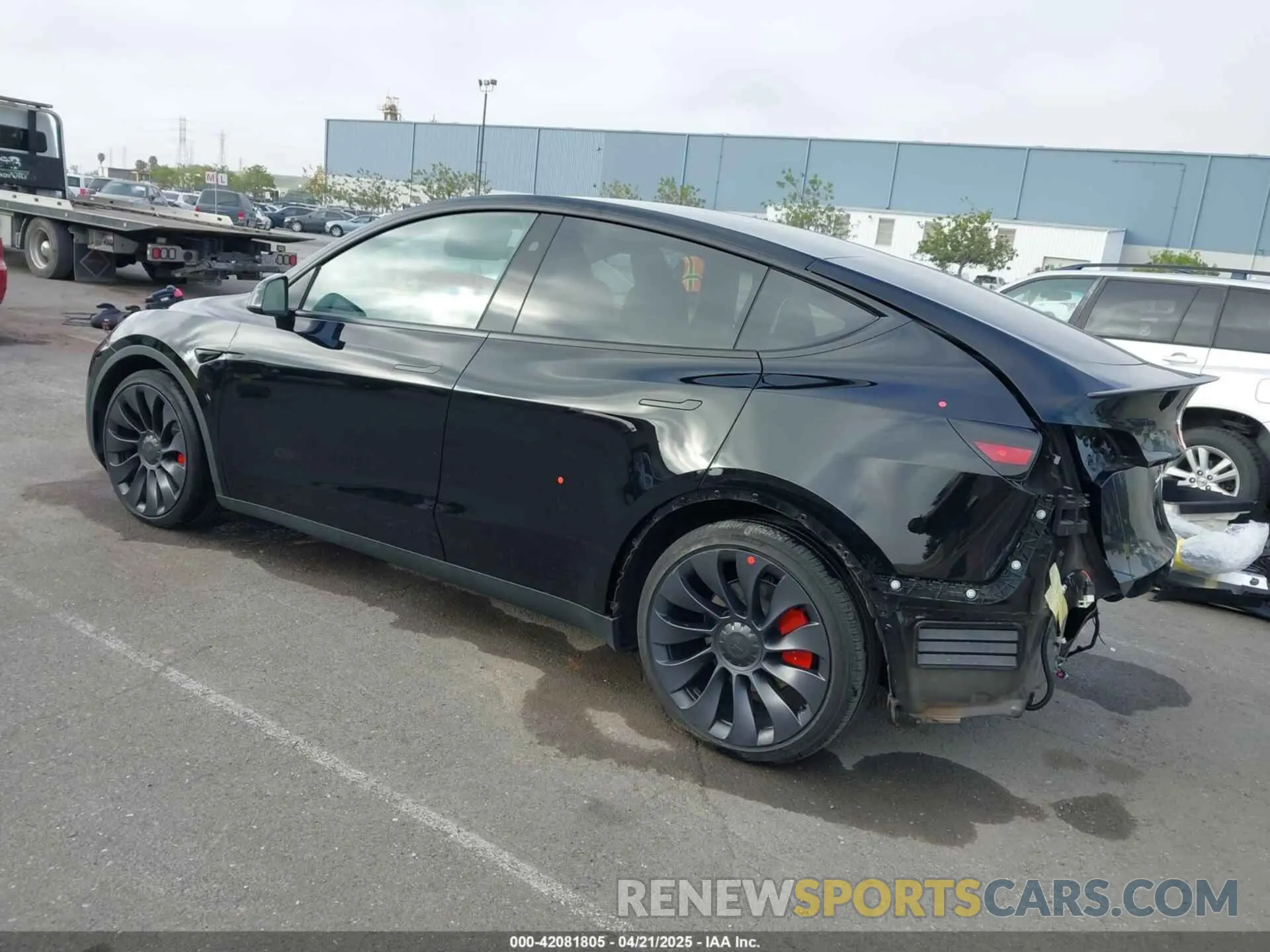 3 fotografías del automóvil dañado 7SAYGDEF2RF125439 TESLA MODEL Y 2024