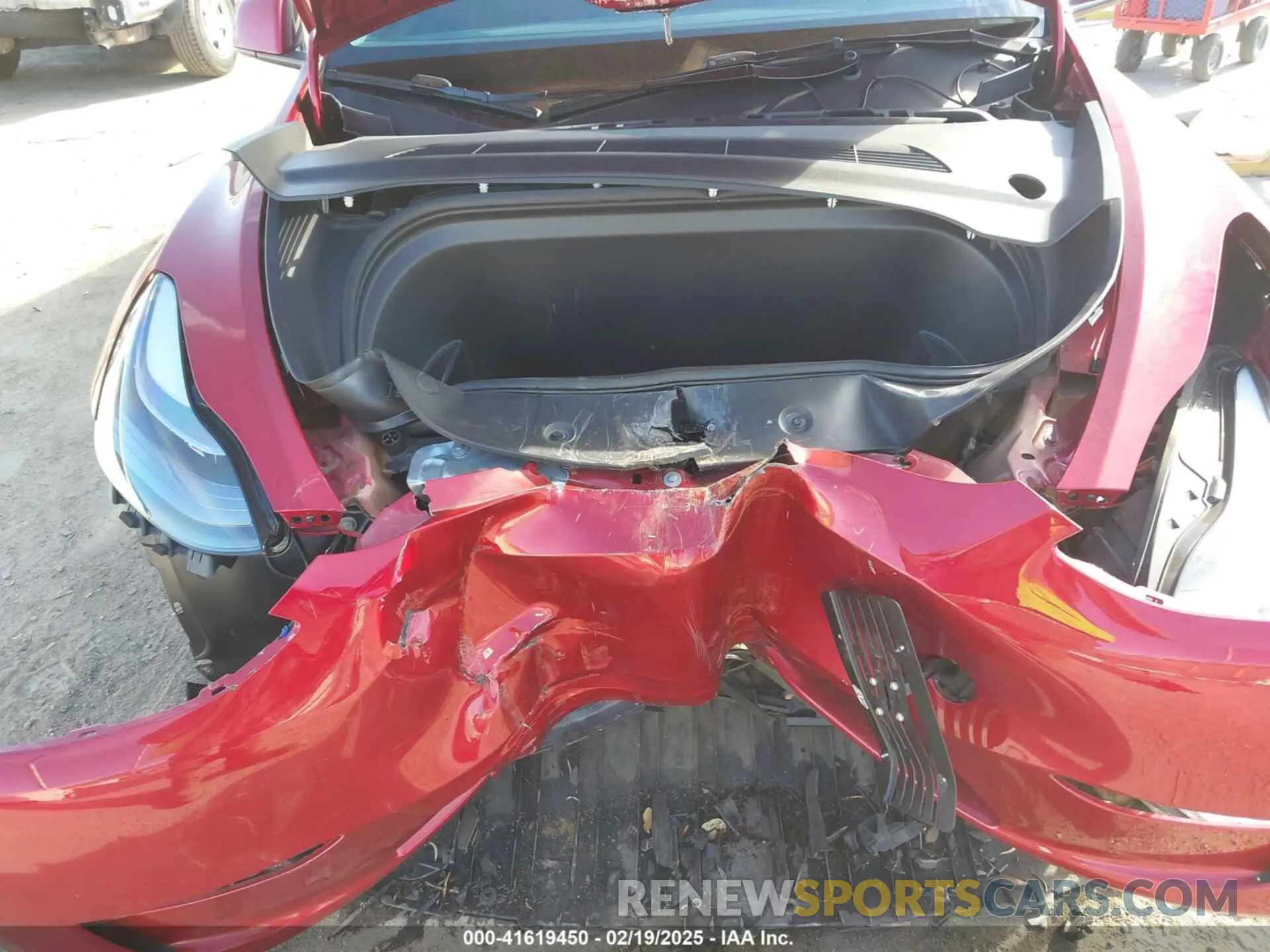 10 fotografías del automóvil dañado 7SAYGDEF3RF032980 TESLA MODEL Y 2024