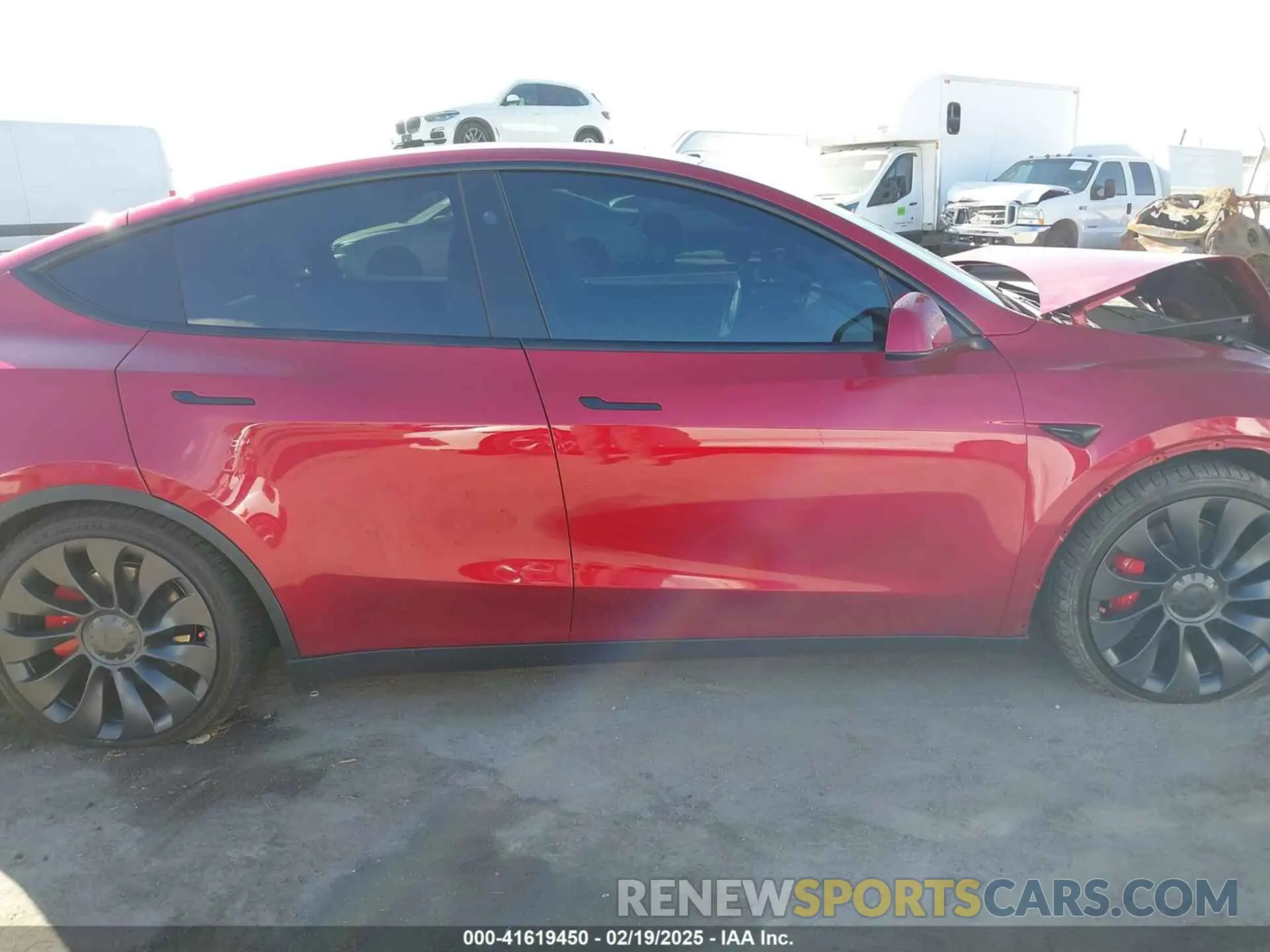 14 fotografías del automóvil dañado 7SAYGDEF3RF032980 TESLA MODEL Y 2024