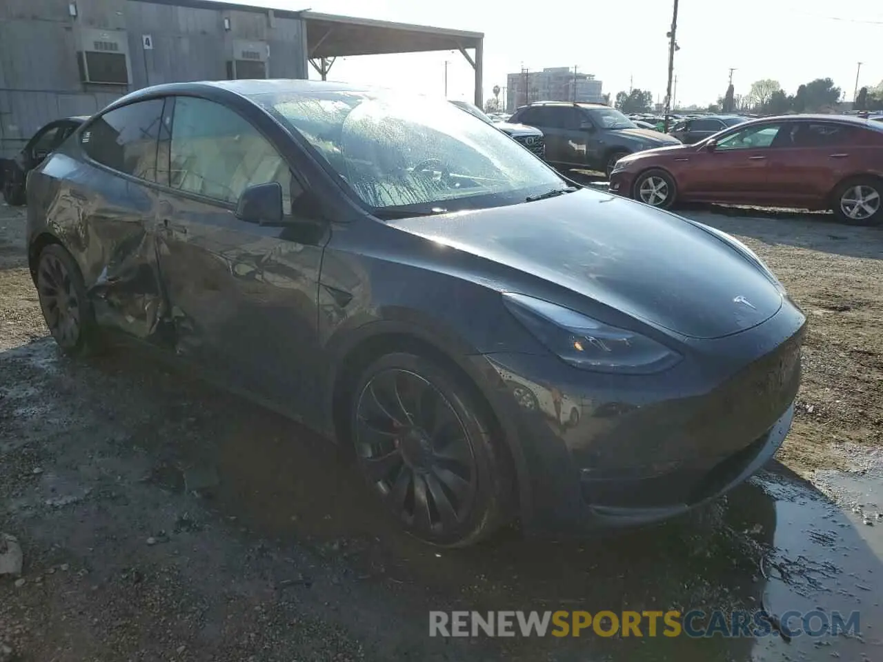 4 fotografías del automóvil dañado 7SAYGDEF3RF049892 TESLA MODEL Y 2024