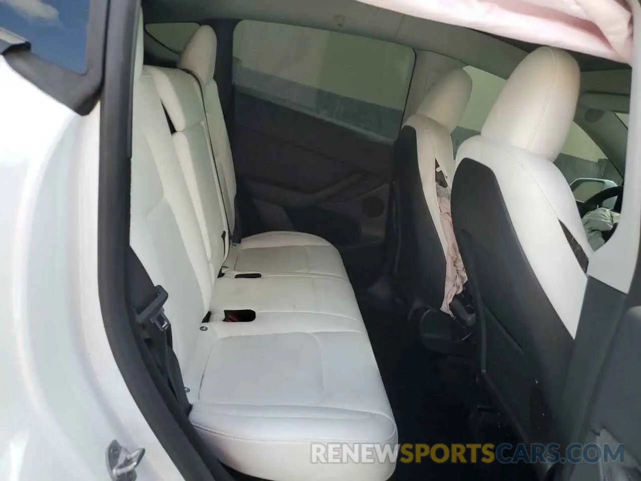 11 fotografías del automóvil dañado 7SAYGDEF3RF050704 TESLA MODEL Y 2024