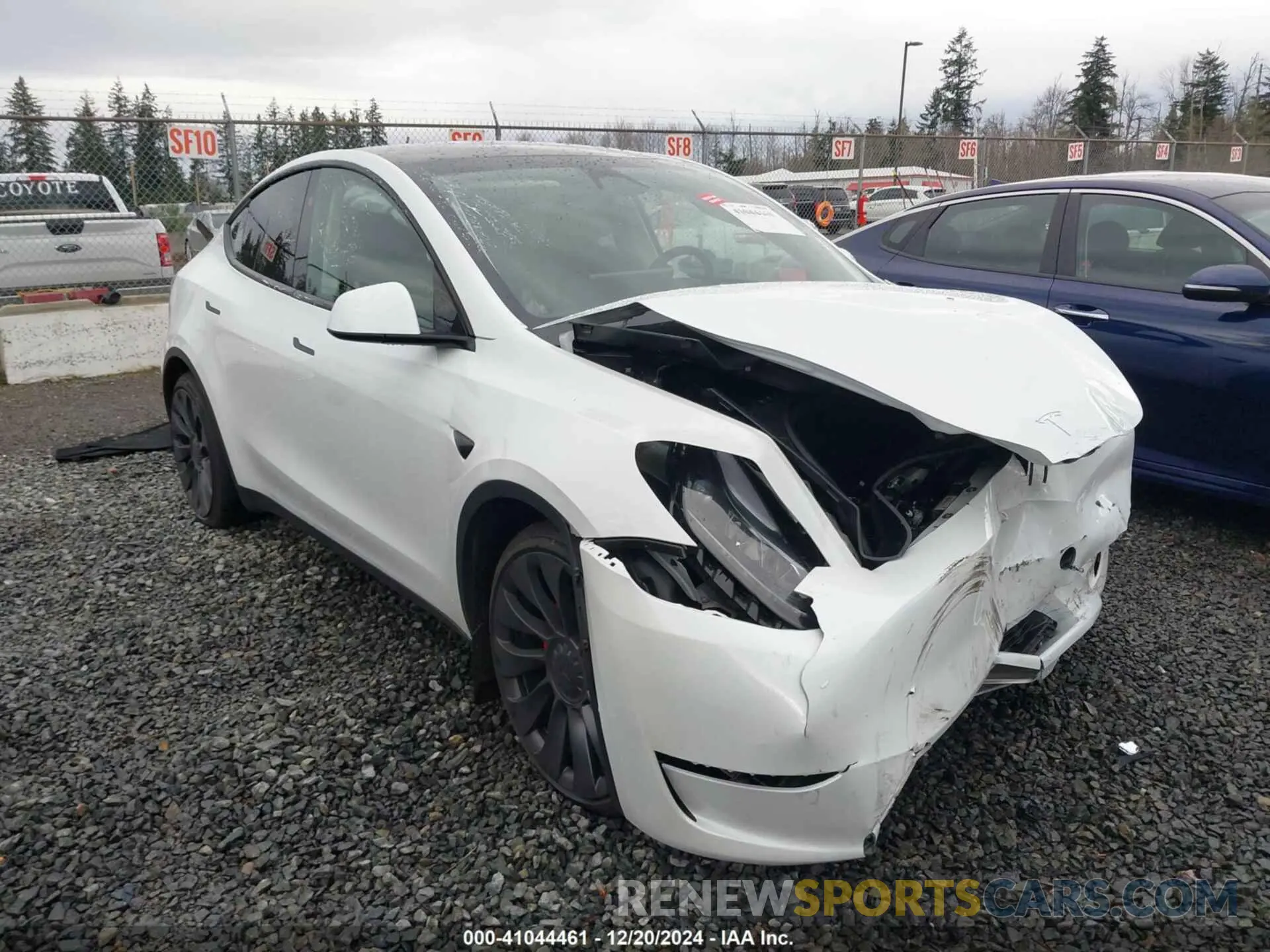 1 fotografías del automóvil dañado 7SAYGDEF3RF195077 TESLA MODEL Y 2024