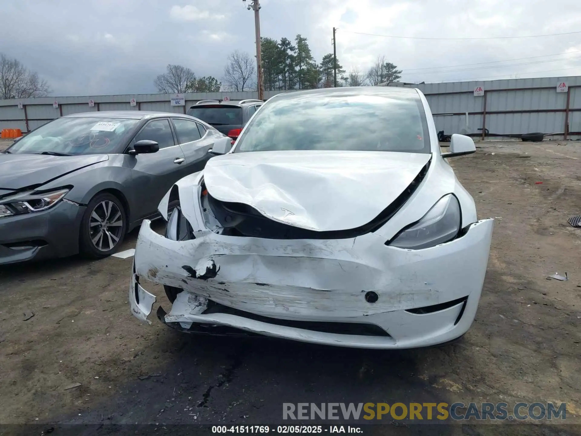 11 fotografías del automóvil dañado 7SAYGDEF4RA278532 TESLA MODEL Y 2024