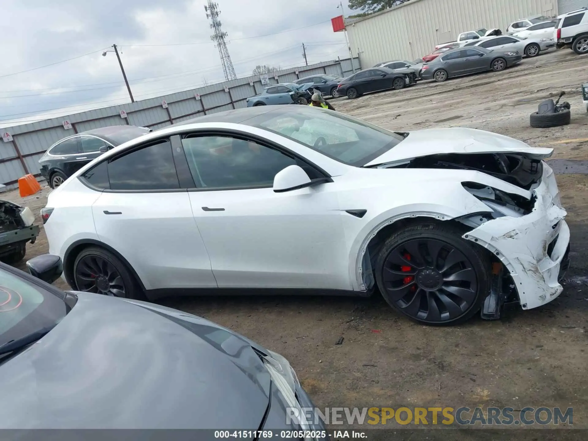 12 fotografías del automóvil dañado 7SAYGDEF4RA278532 TESLA MODEL Y 2024