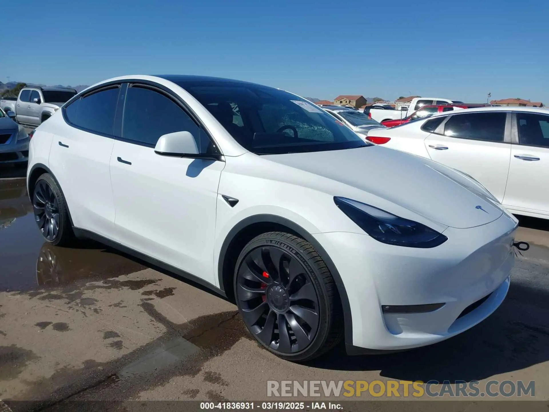 1 fotografías del automóvil dañado 7SAYGDEF4RF053711 TESLA MODEL Y 2024