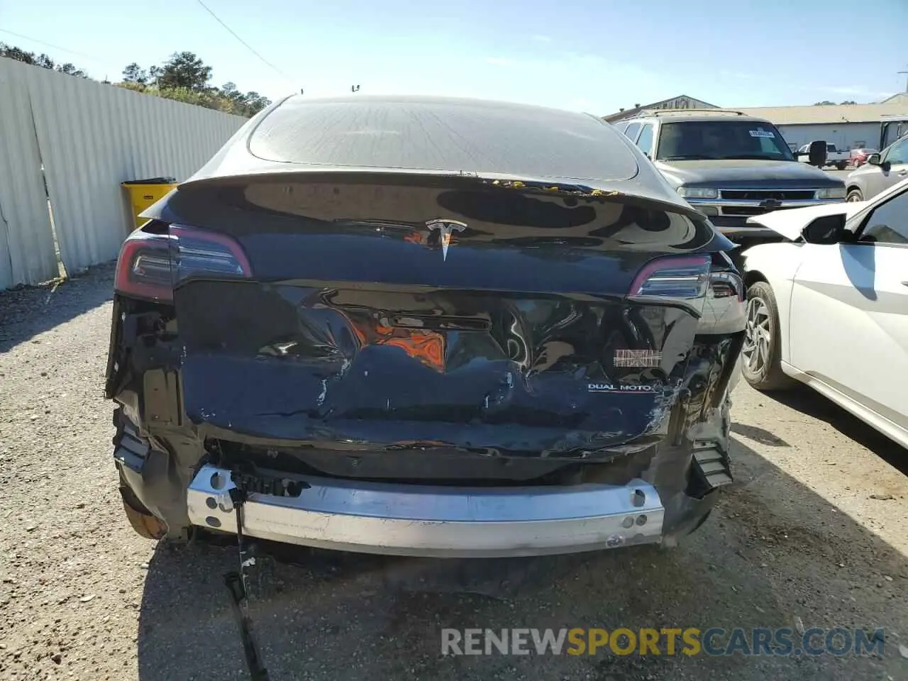 6 fotografías del automóvil dañado 7SAYGDEF4RF064207 TESLA MODEL Y 2024