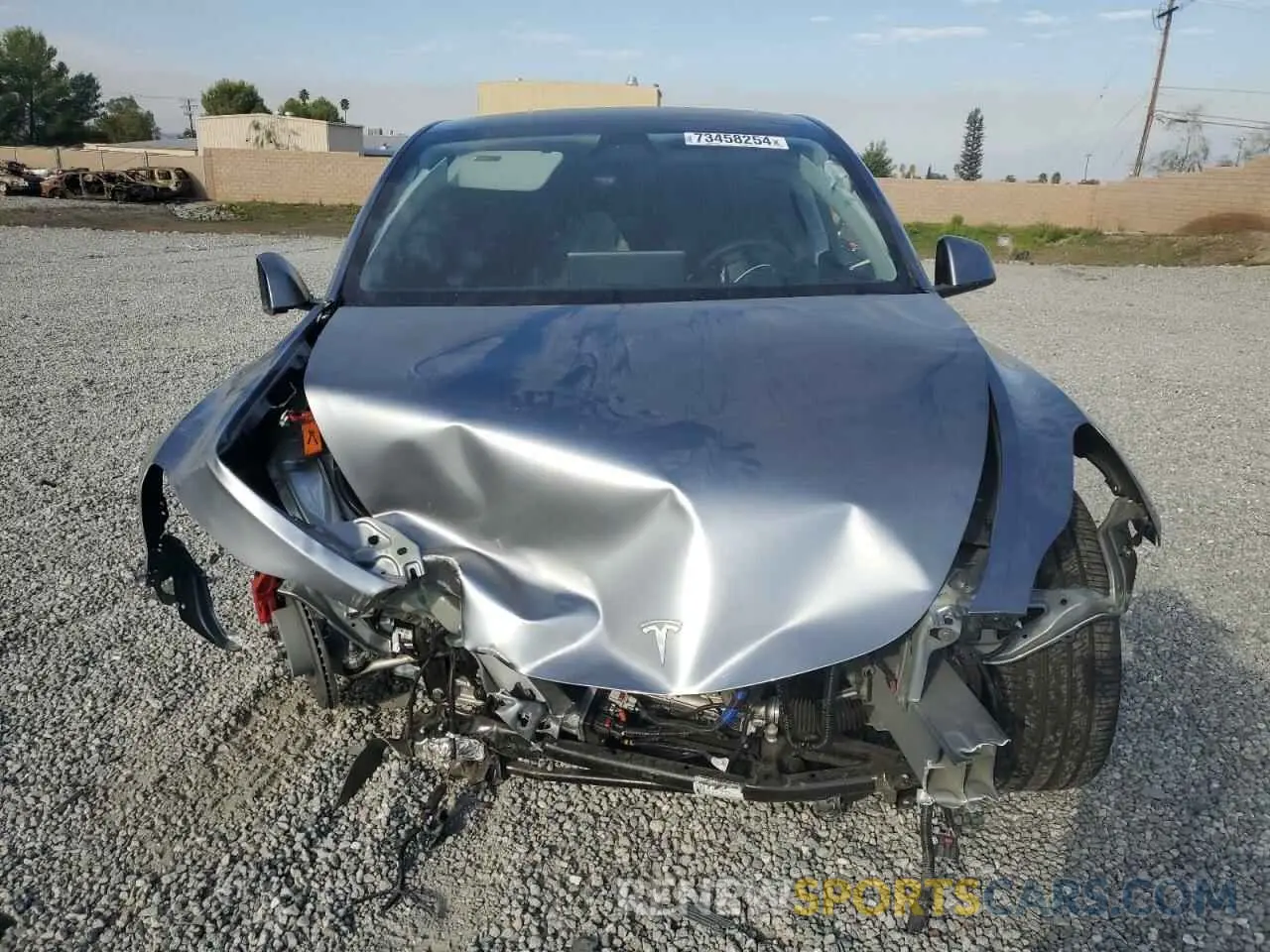 5 fotografías del automóvil dañado 7SAYGDEF5RA289071 TESLA MODEL Y 2024