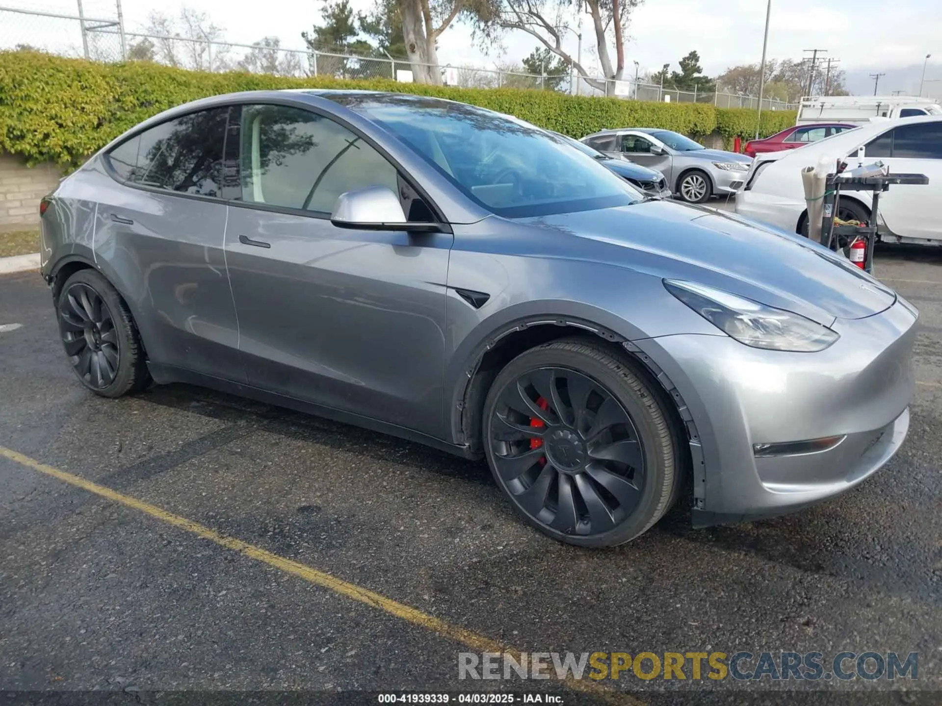1 fotografías del automóvil dañado 7SAYGDEF5RA322392 TESLA MODEL Y 2024