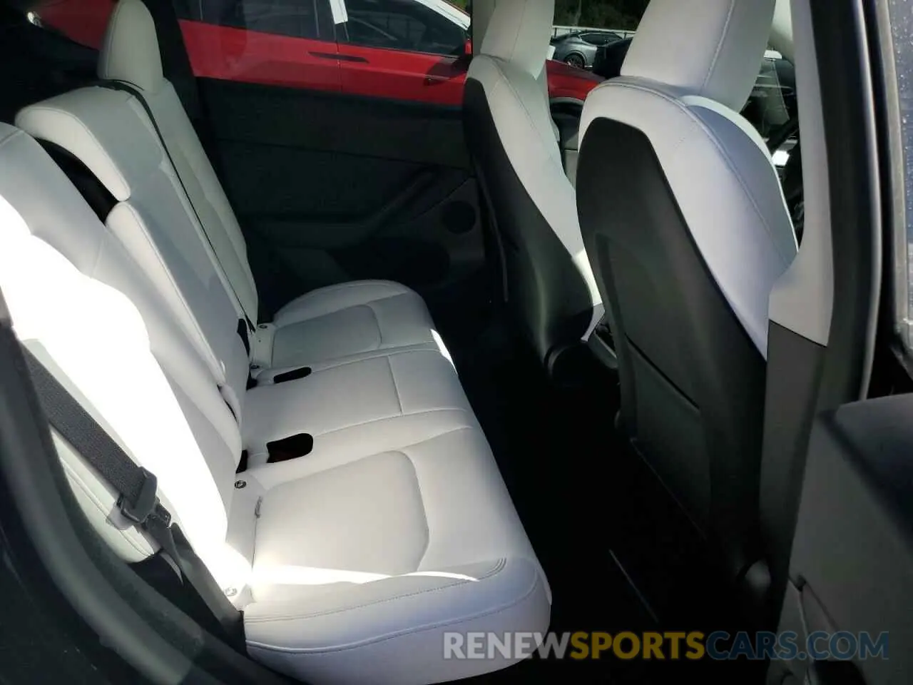 10 fotografías del automóvil dañado 7SAYGDEF5RF040367 TESLA MODEL Y 2024