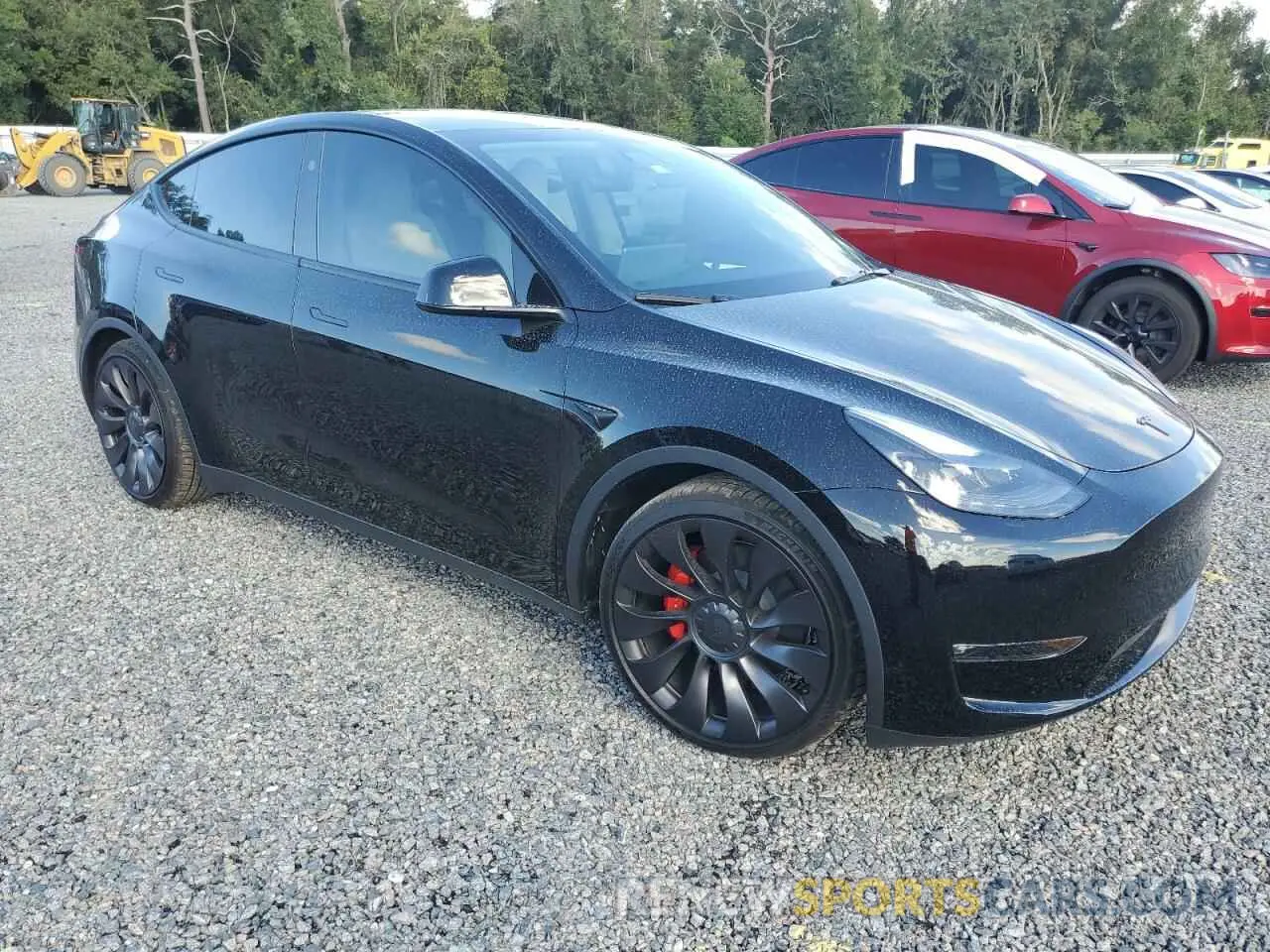 4 fotografías del automóvil dañado 7SAYGDEF5RF040367 TESLA MODEL Y 2024