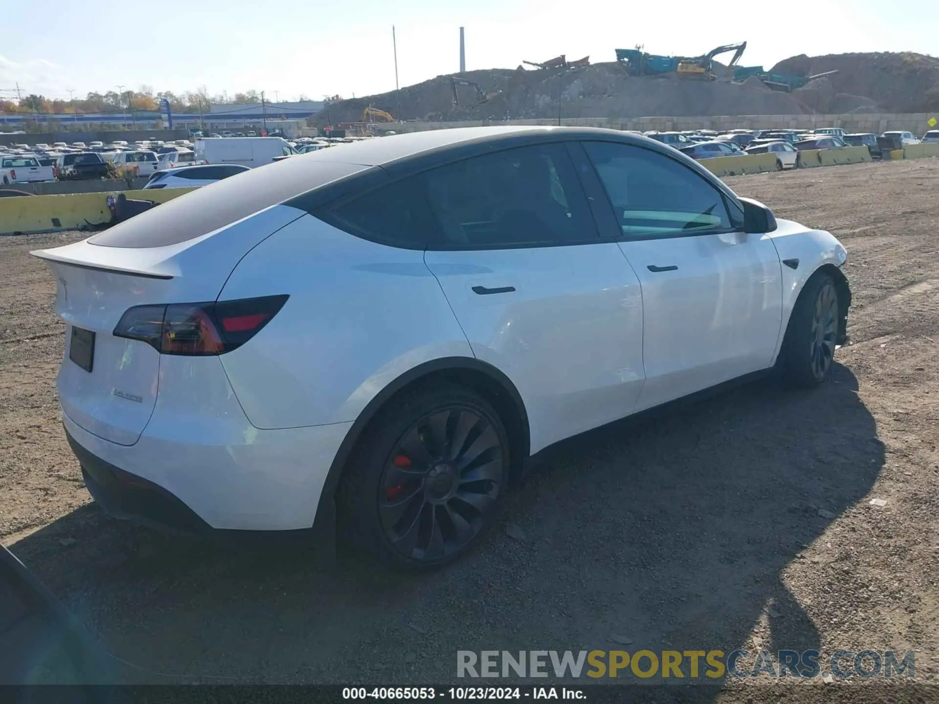 4 fotografías del automóvil dañado 7SAYGDEF6RA262221 TESLA MODEL Y 2024