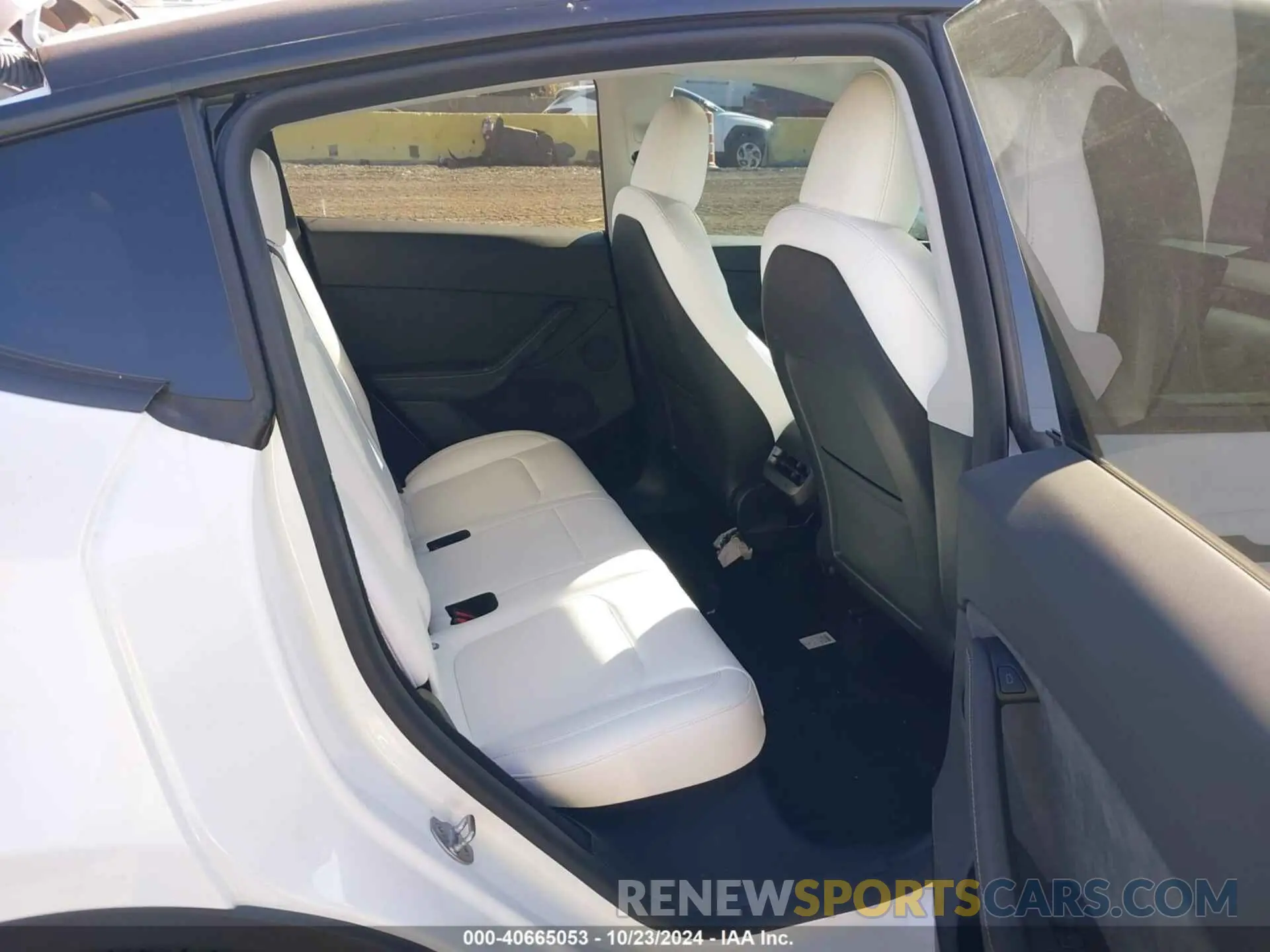 8 fotografías del automóvil dañado 7SAYGDEF6RA262221 TESLA MODEL Y 2024