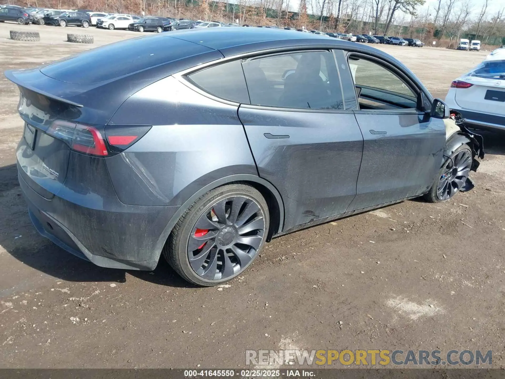 4 fotografías del automóvil dañado 7SAYGDEF6RA266687 TESLA MODEL Y 2024