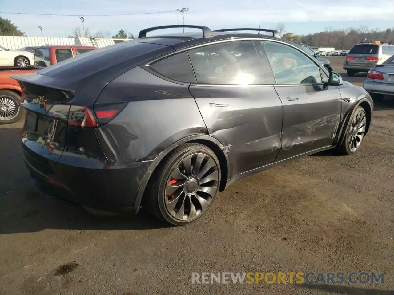 3 fotografías del automóvil dañado 7SAYGDEF6RF024579 TESLA MODEL Y 2024