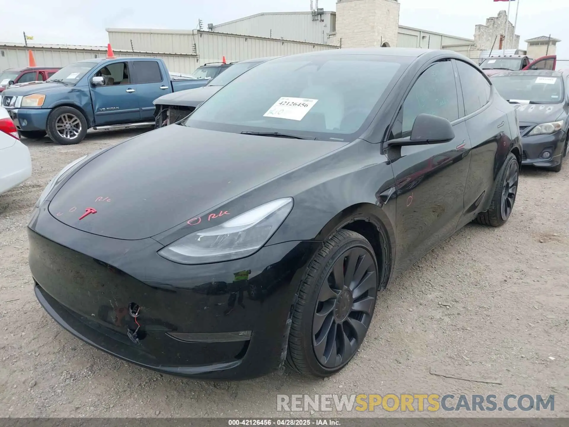 2 fotografías del automóvil dañado 7SAYGDEF7RA267752 TESLA MODEL Y 2024