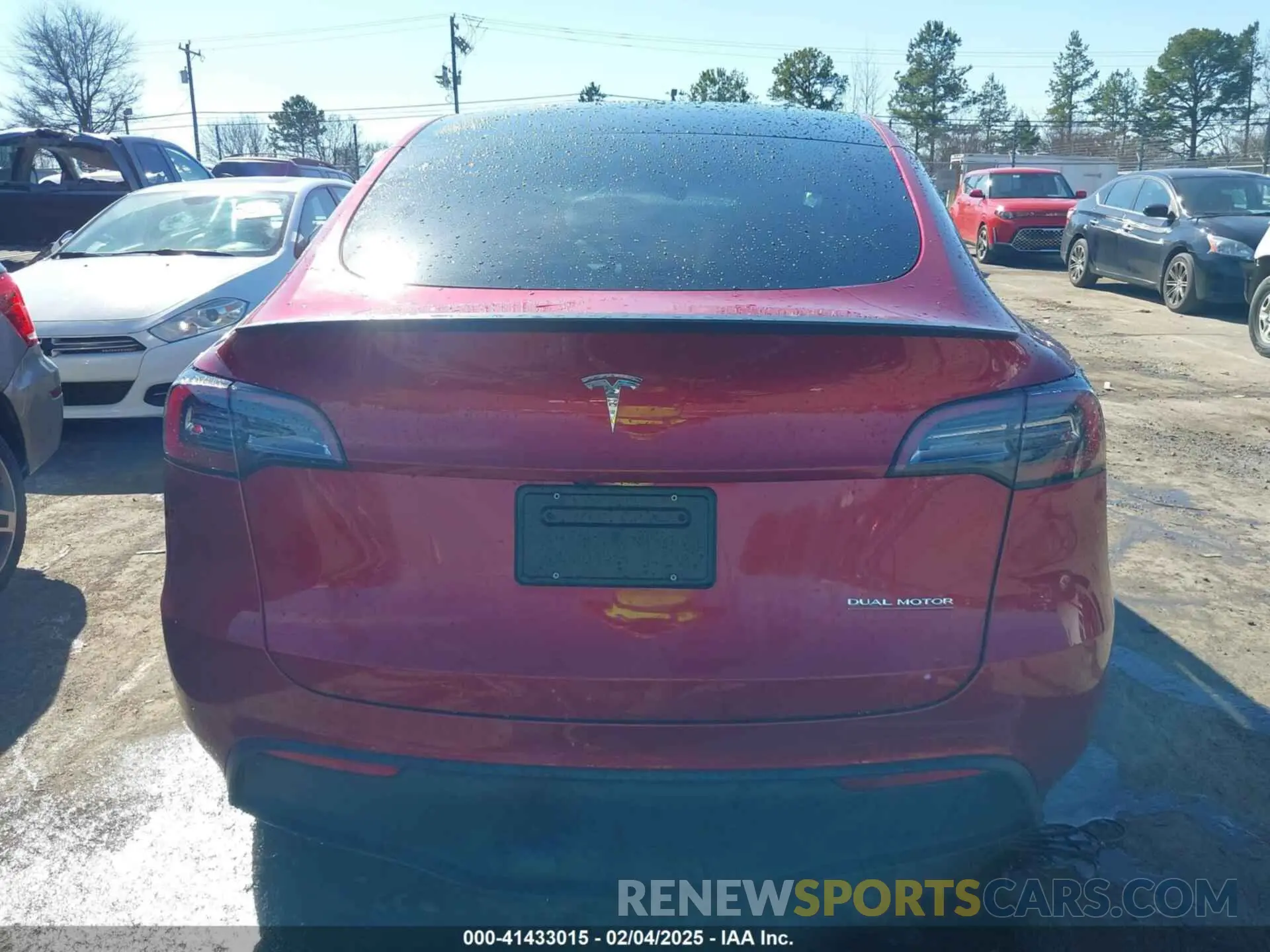 16 fotografías del automóvil dañado 7SAYGDEF7RF029774 TESLA MODEL Y 2024