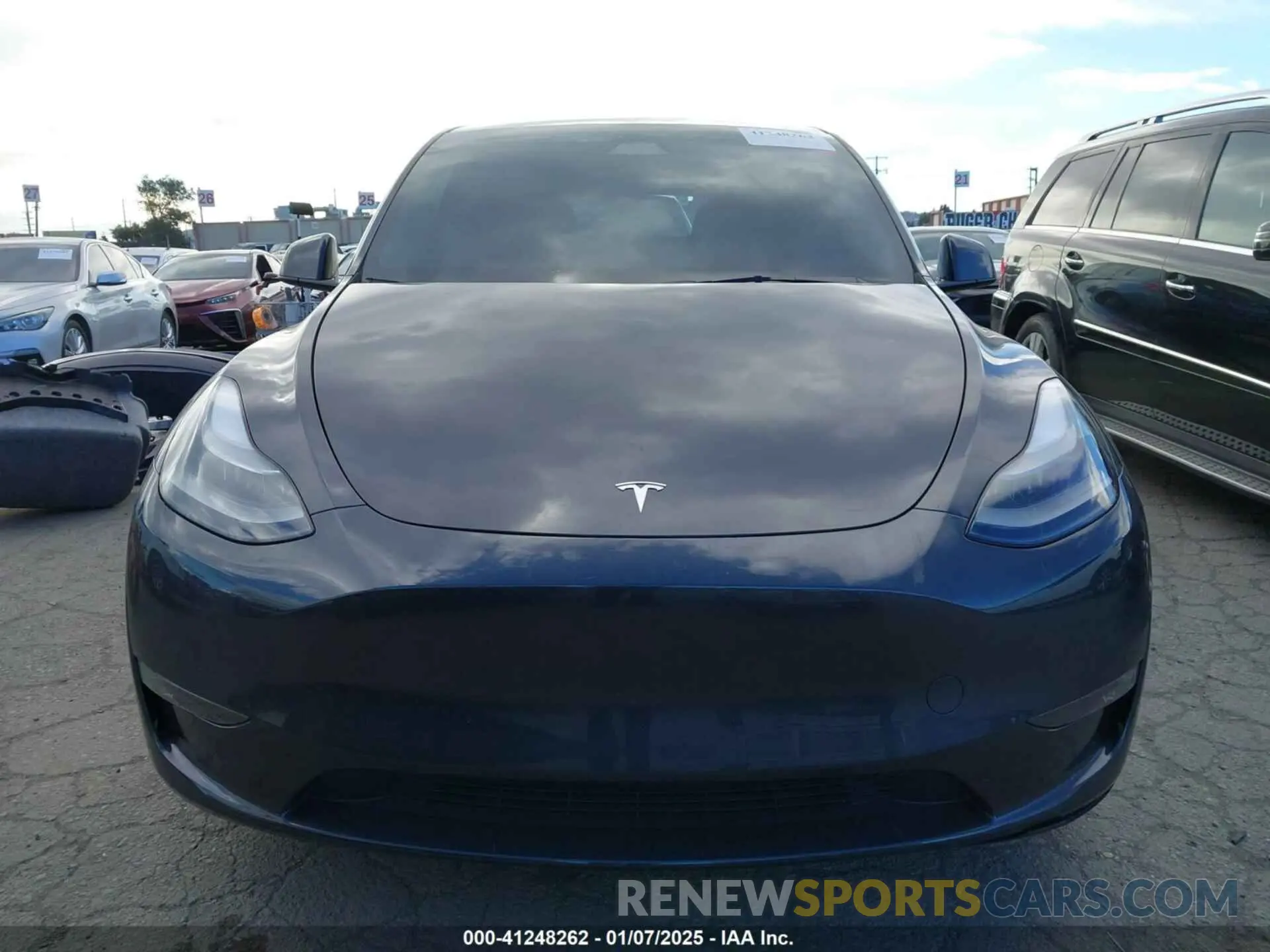 13 fotografías del automóvil dañado 7SAYGDEF7RF178430 TESLA MODEL Y 2024