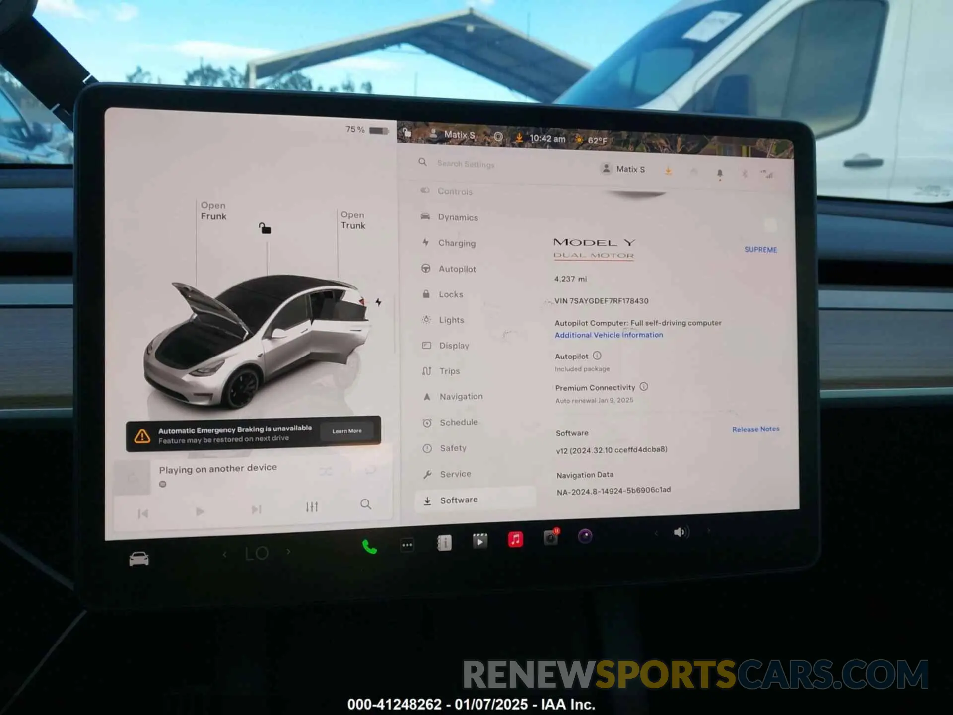 19 fotografías del automóvil dañado 7SAYGDEF7RF178430 TESLA MODEL Y 2024