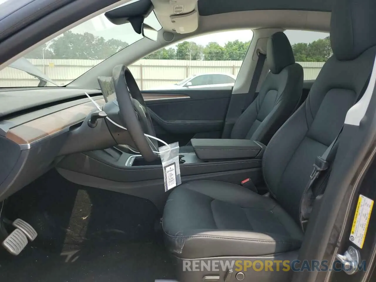 7 fotografías del automóvil dañado 7SAYGDEF8RF037091 TESLA MODEL Y 2024