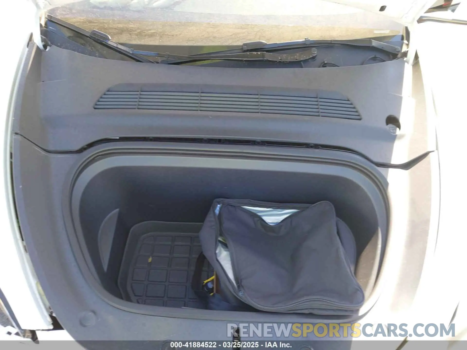 10 fotografías del automóvil dañado 7SAYGDEF9RF062033 TESLA MODEL Y 2024