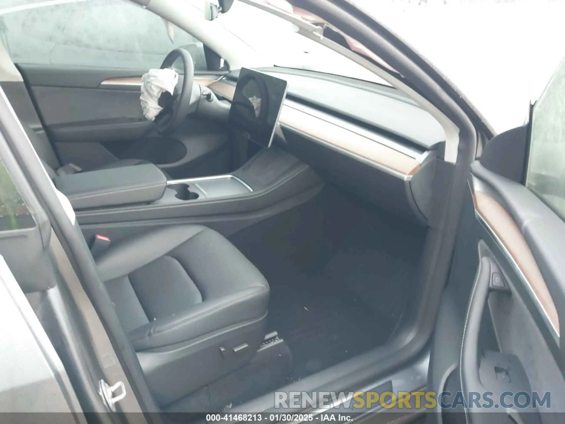 5 fotografías del automóvil dañado 7SAYGDEF9RF109982 TESLA MODEL Y 2024