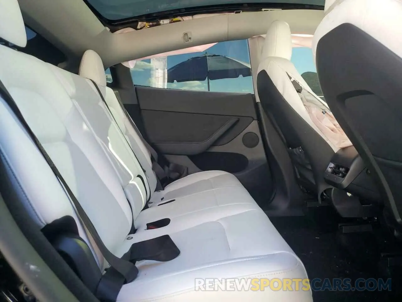 10 fotografías del automóvil dañado 7SAYGDEF9RF130637 TESLA MODEL Y 2024