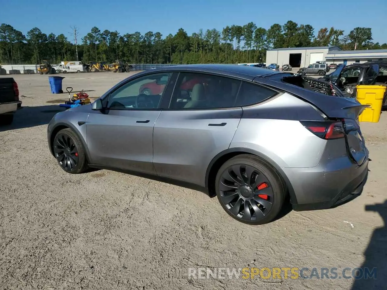 2 fotografías del automóvil dañado 7SAYGDEFXRA307516 TESLA MODEL Y 2024