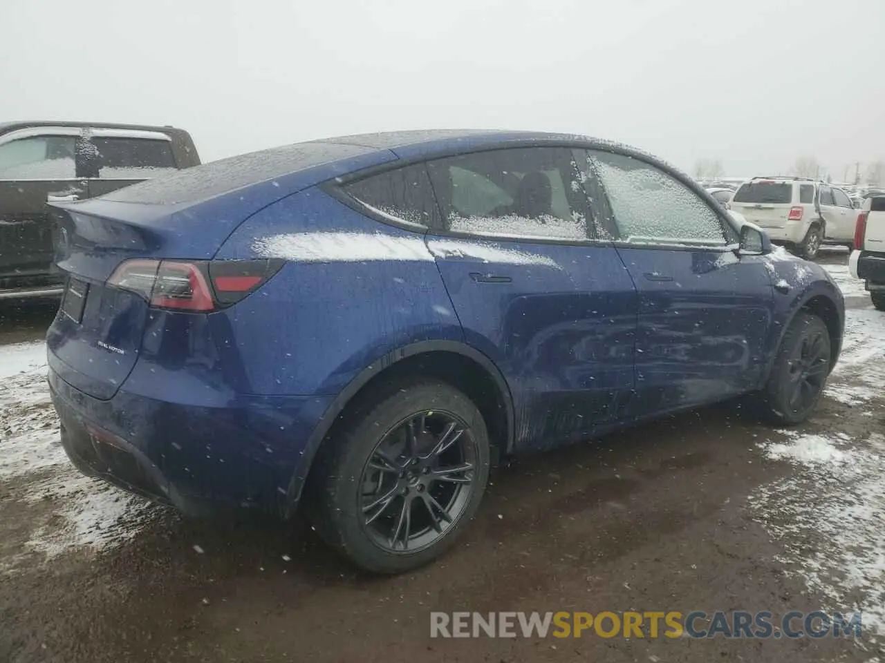3 fotografías del automóvil dañado LRWYGDEE3RC661444 TESLA MODEL Y 2024