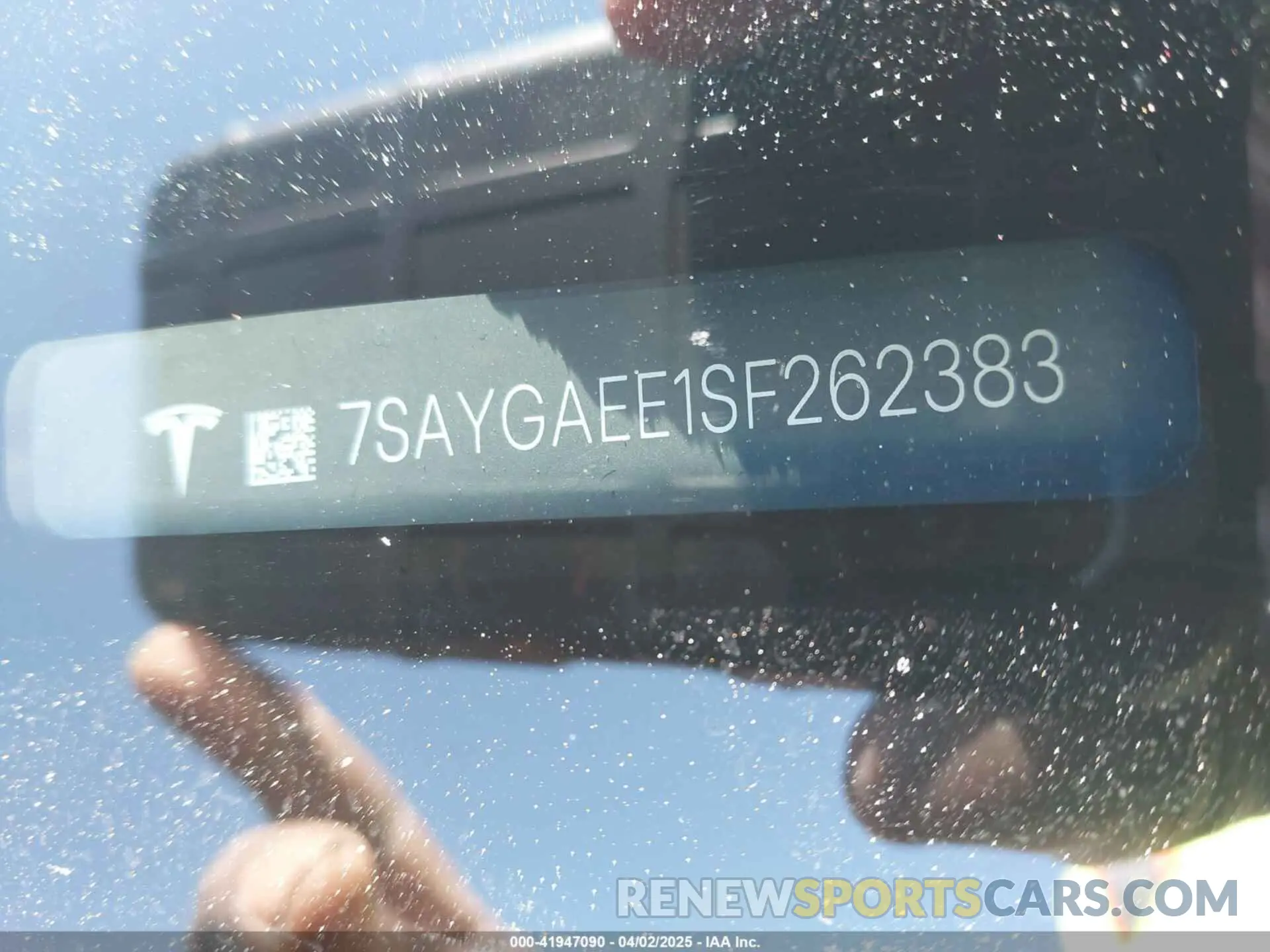 9 fotografías del automóvil dañado 7SAYGAEE1SF262383 TESLA MODEL Y 2025