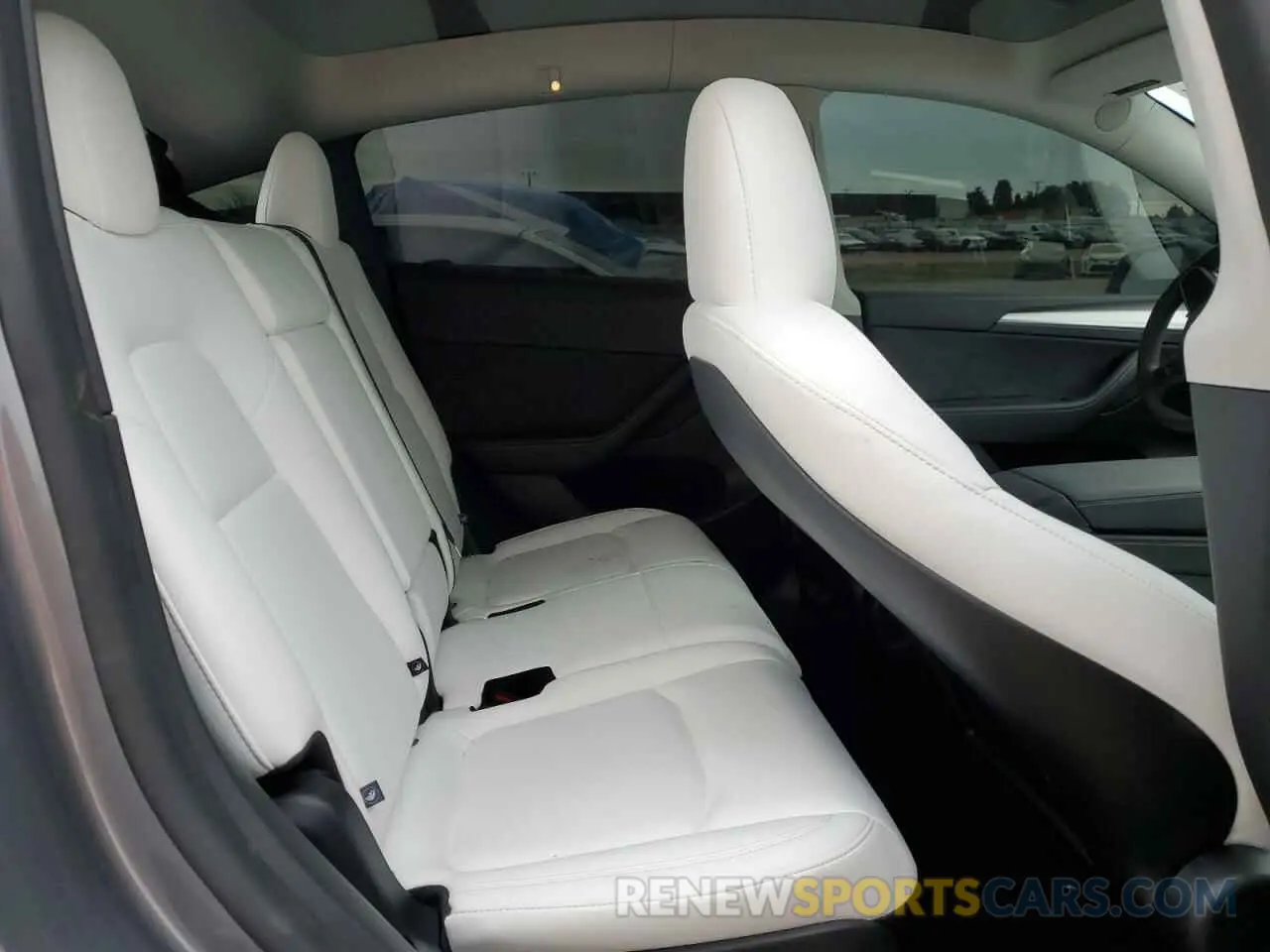 12 fotografías del automóvil dañado 7SAYGAEE2SF312868 TESLA MODEL Y 2025