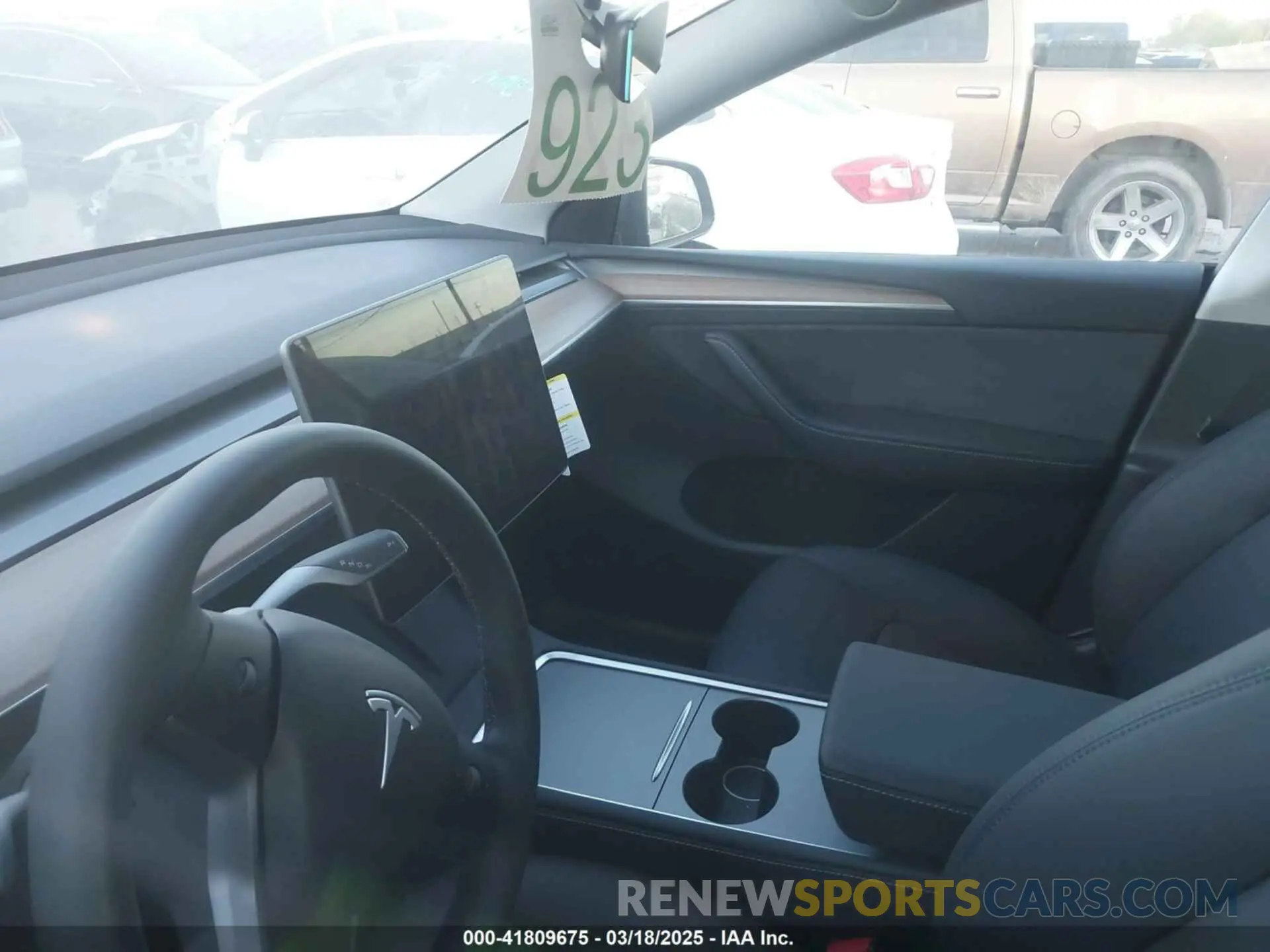 16 fotografías del automóvil dañado 7SAYGAEE3SF257640 TESLA MODEL Y 2025