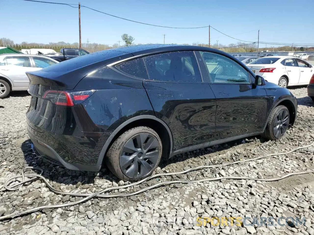 3 fotografías del automóvil dañado 7SAYGAEE5SF217365 TESLA MODEL Y 2025