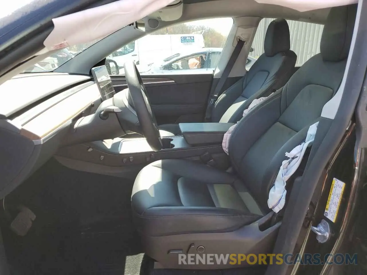 7 fotografías del automóvil dañado 7SAYGAEE5SF217365 TESLA MODEL Y 2025
