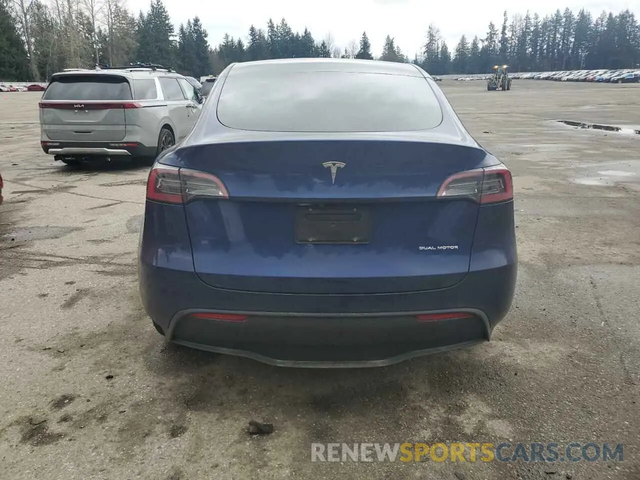 6 fotografías del automóvil dañado 7SAYGAEE8SF260565 TESLA MODEL Y 2025