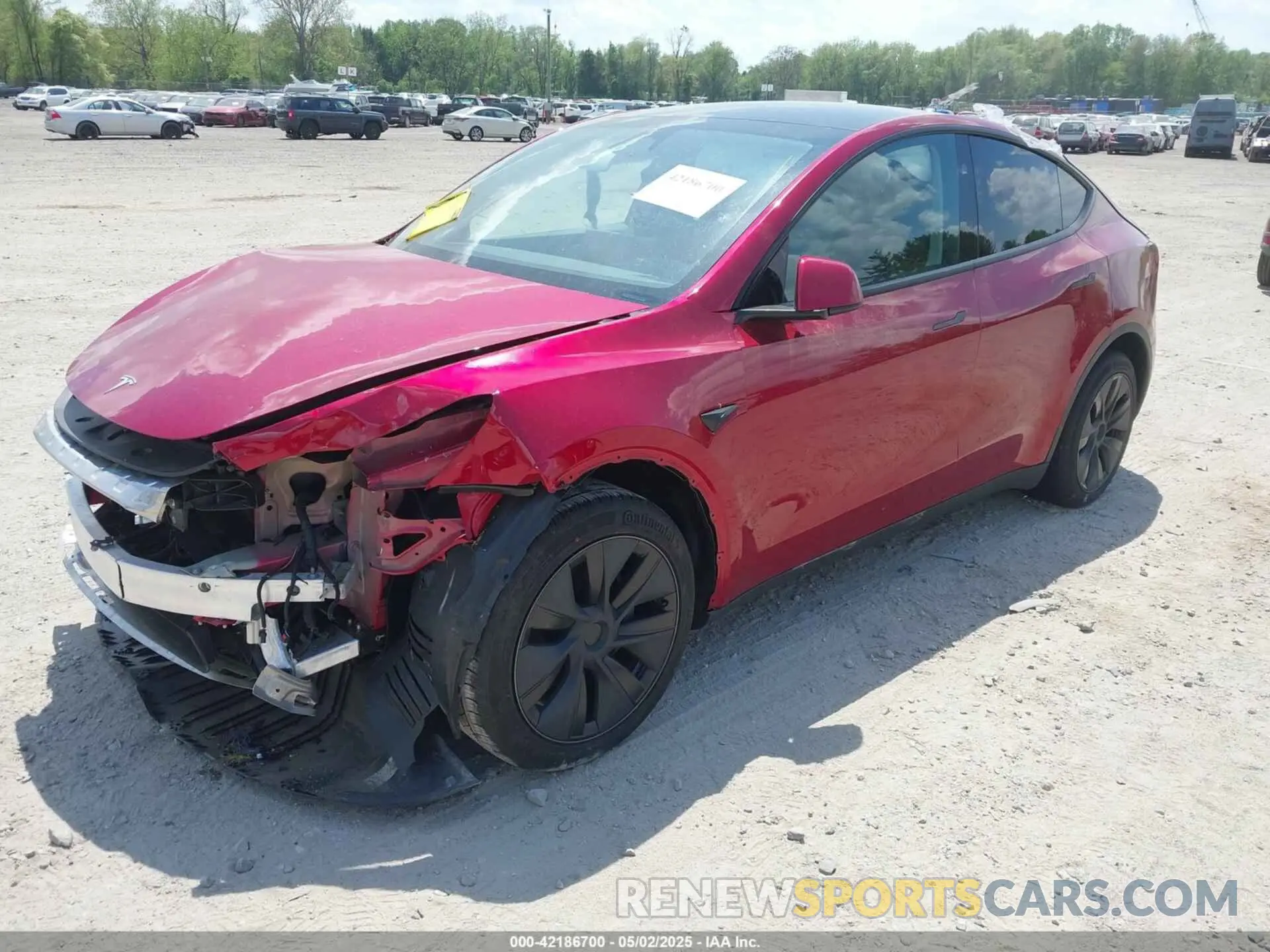 2 fotografías del automóvil dañado 7SAYGAEE8SF265863 TESLA MODEL Y 2025
