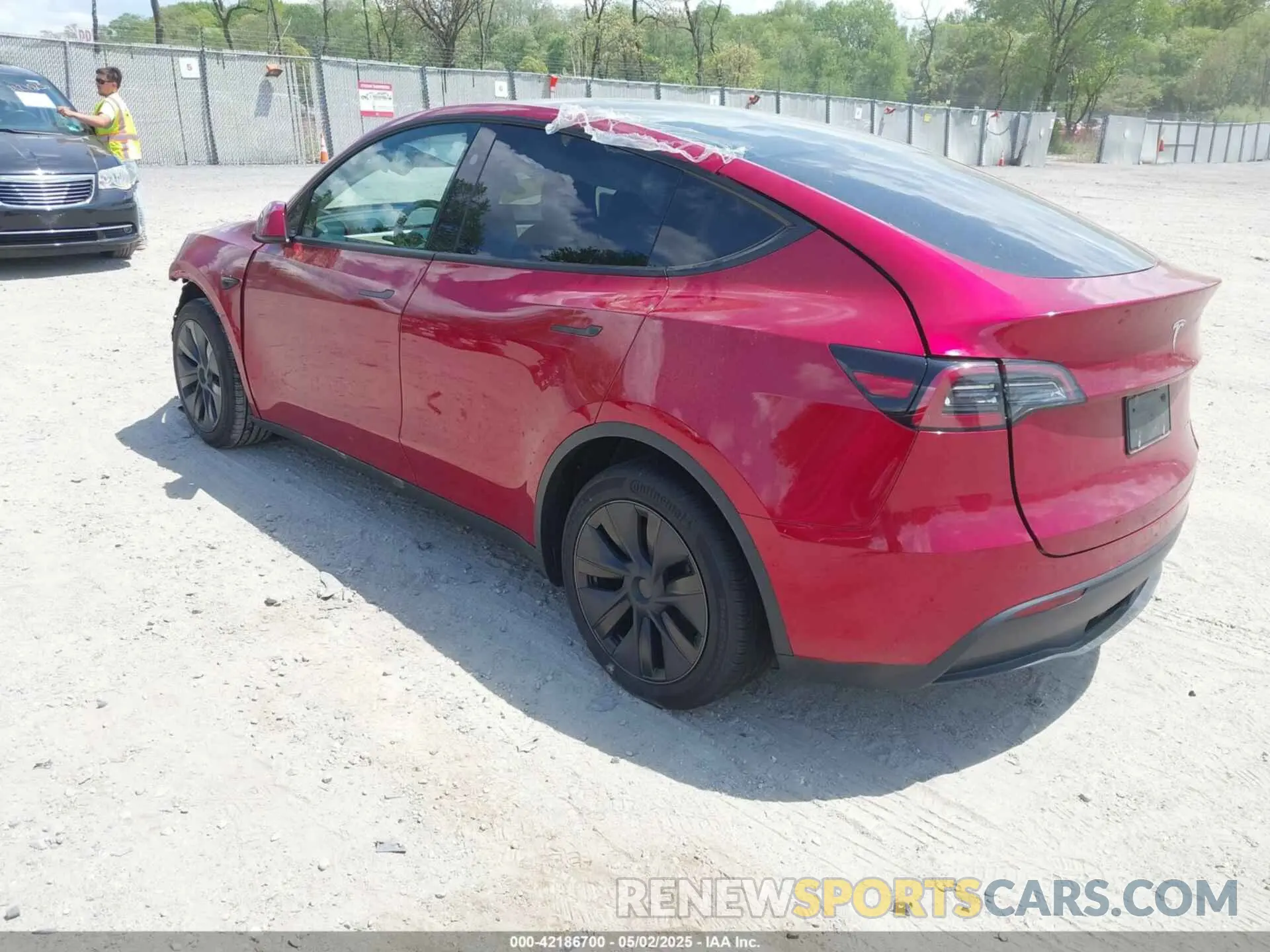 3 fotografías del automóvil dañado 7SAYGAEE8SF265863 TESLA MODEL Y 2025