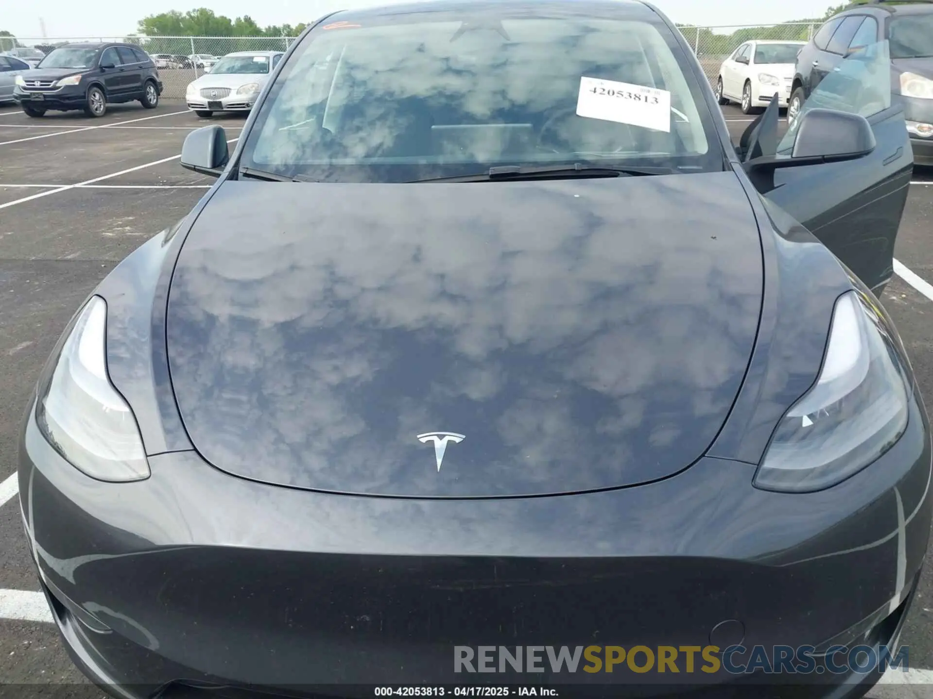 10 fotografías del automóvil dañado 7SAYGDED0SA354137 TESLA MODEL Y 2025