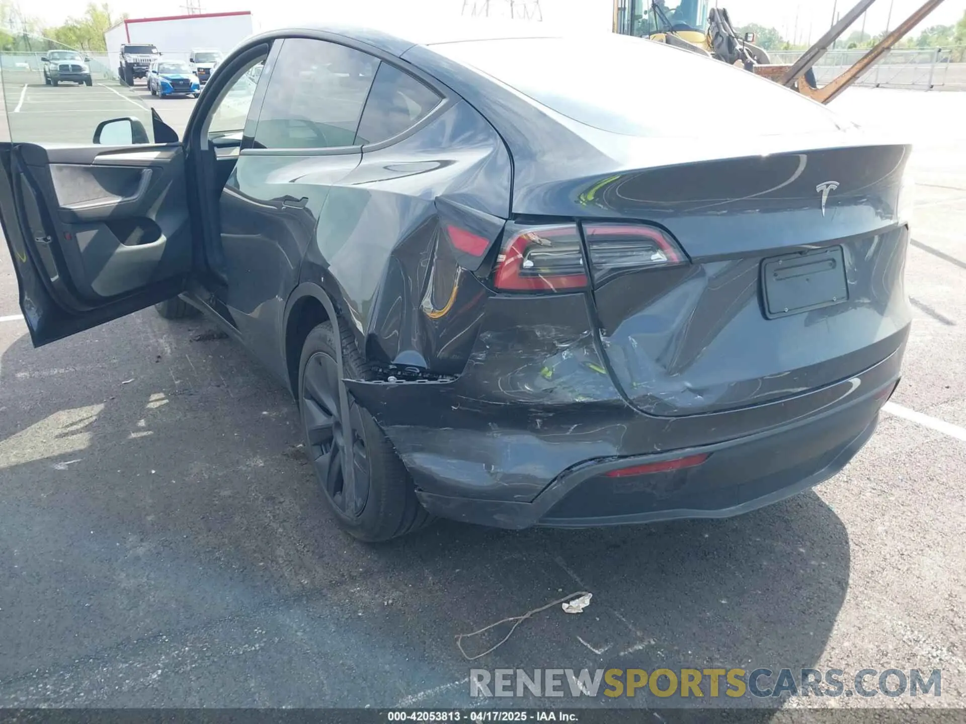6 fotografías del automóvil dañado 7SAYGDED0SA354137 TESLA MODEL Y 2025