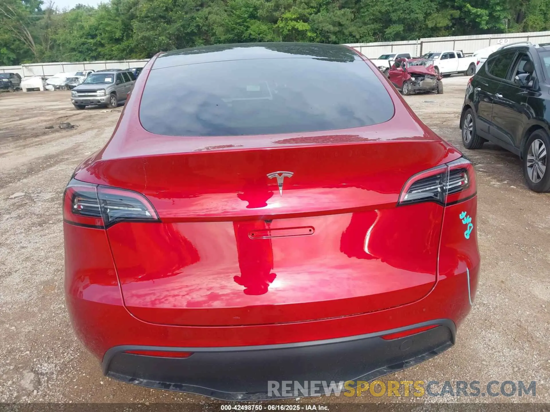 17 fotografías del automóvil dañado 7SAYGDED0SA356020 TESLA MODEL Y 2025