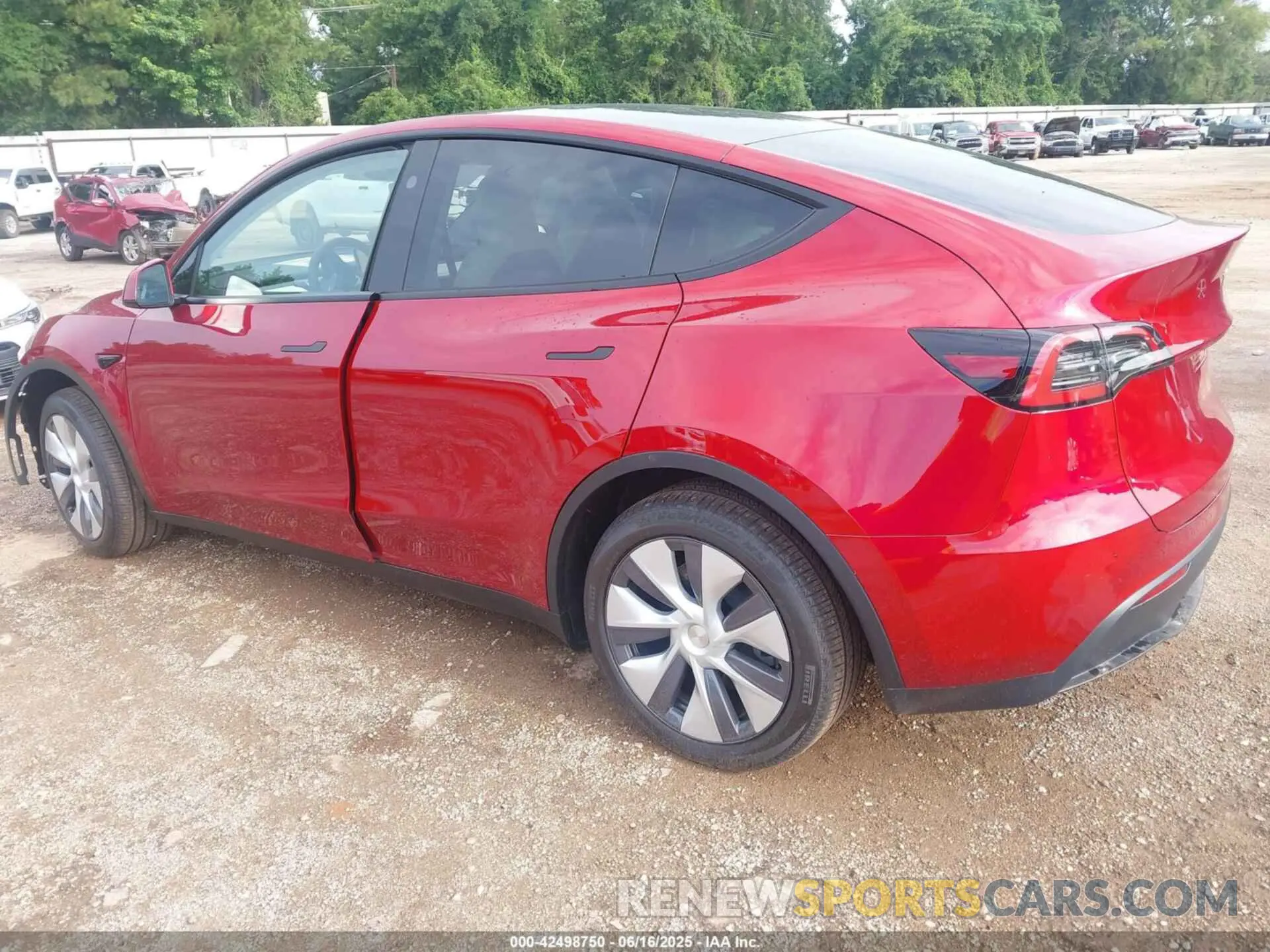 3 fotografías del automóvil dañado 7SAYGDED0SA356020 TESLA MODEL Y 2025