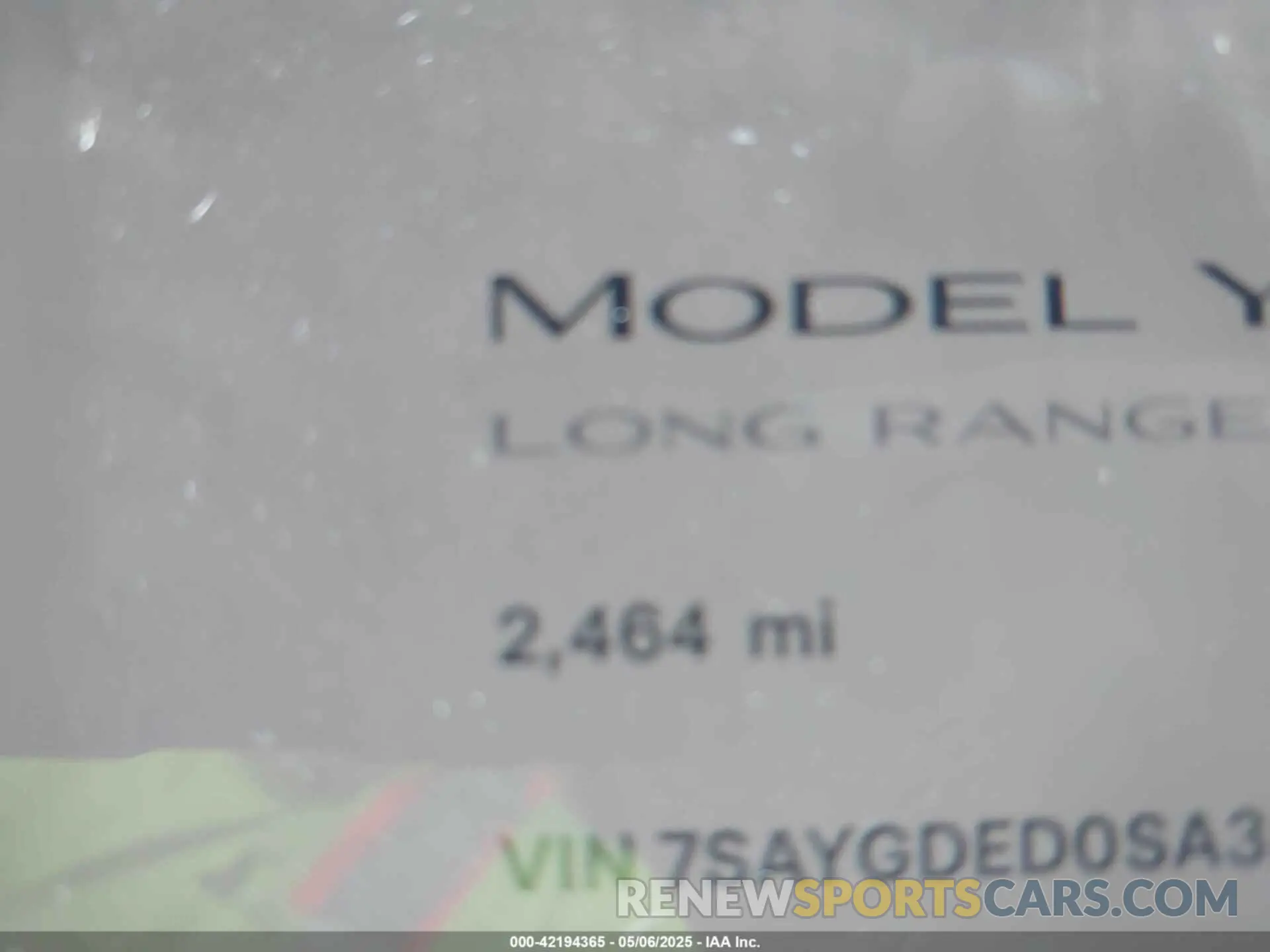 15 fotografías del automóvil dañado 7SAYGDED0SA357958 TESLA MODEL Y 2025