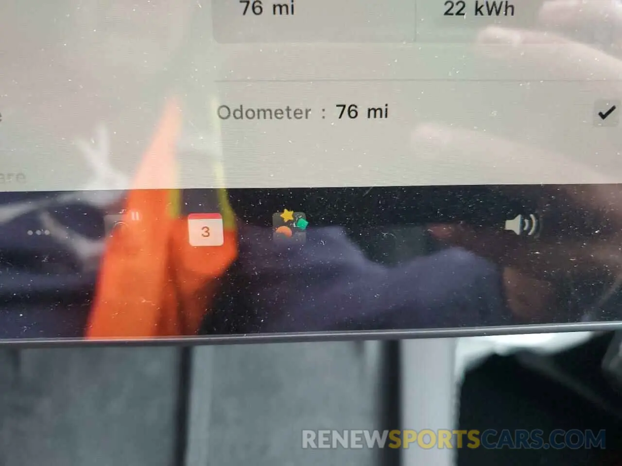 9 fotografías del automóvil dañado 7SAYGDED0SF262044 TESLA MODEL Y 2025