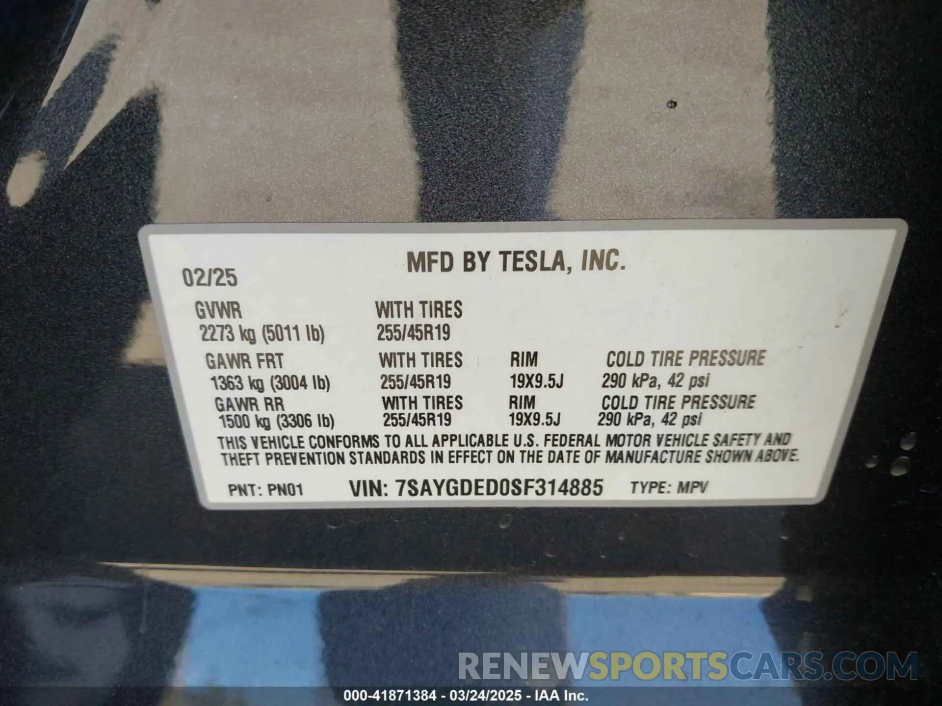 9 fotografías del automóvil dañado 7SAYGDED0SF314885 TESLA MODEL Y 2025