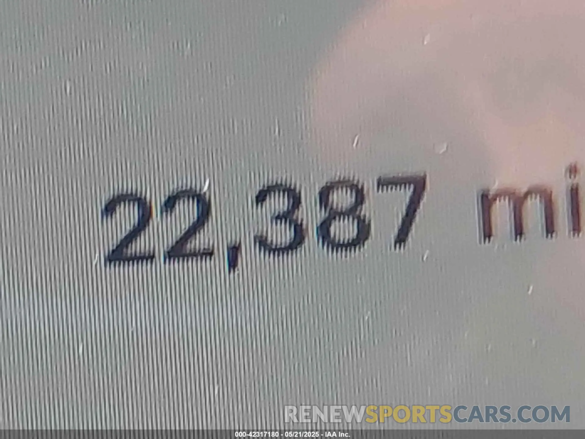 15 fotografías del automóvil dañado 7SAYGDED1SF220689 TESLA MODEL Y 2025