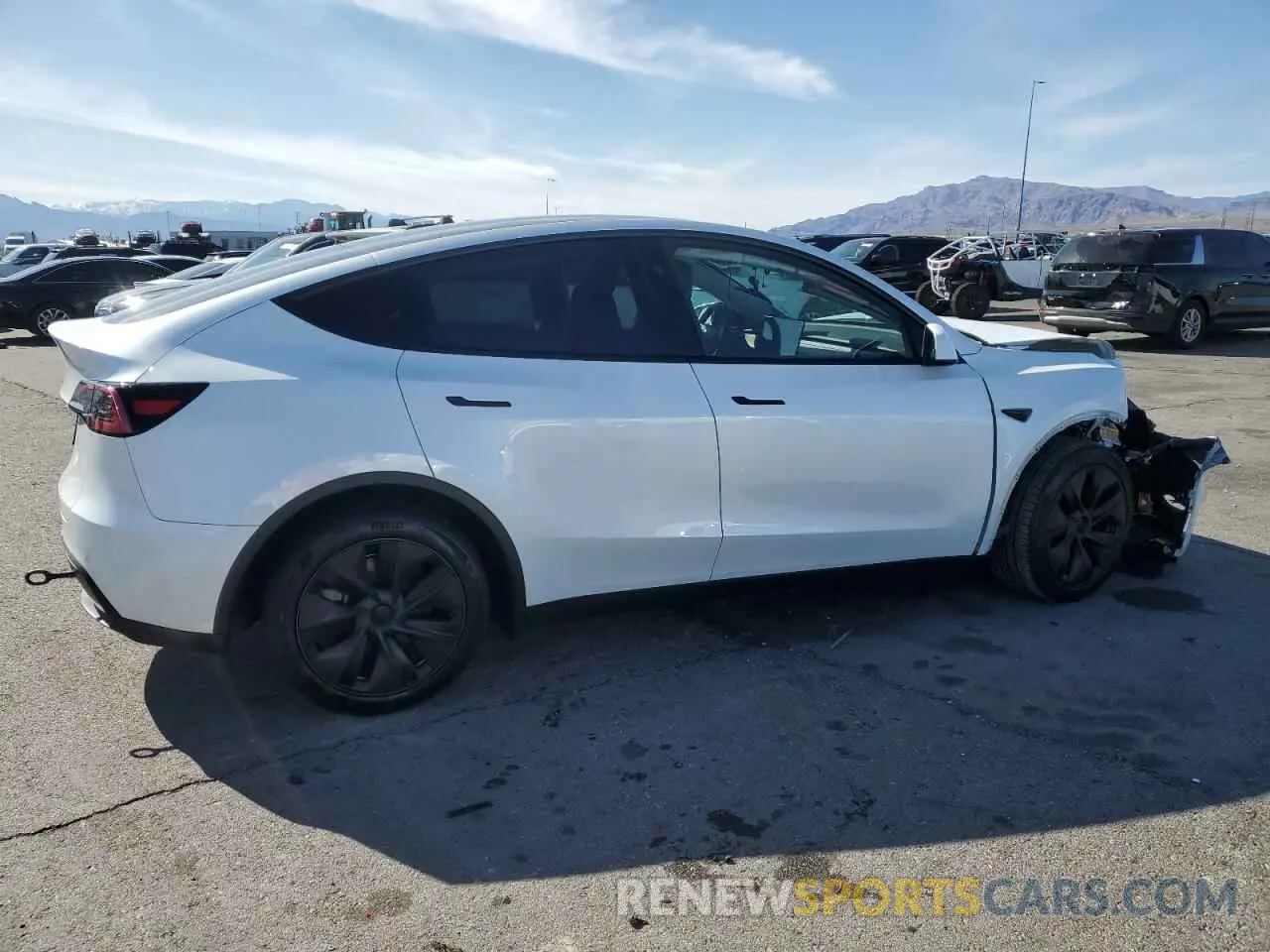 3 fotografías del automóvil dañado 7SAYGDED2SA373756 TESLA MODEL Y 2025